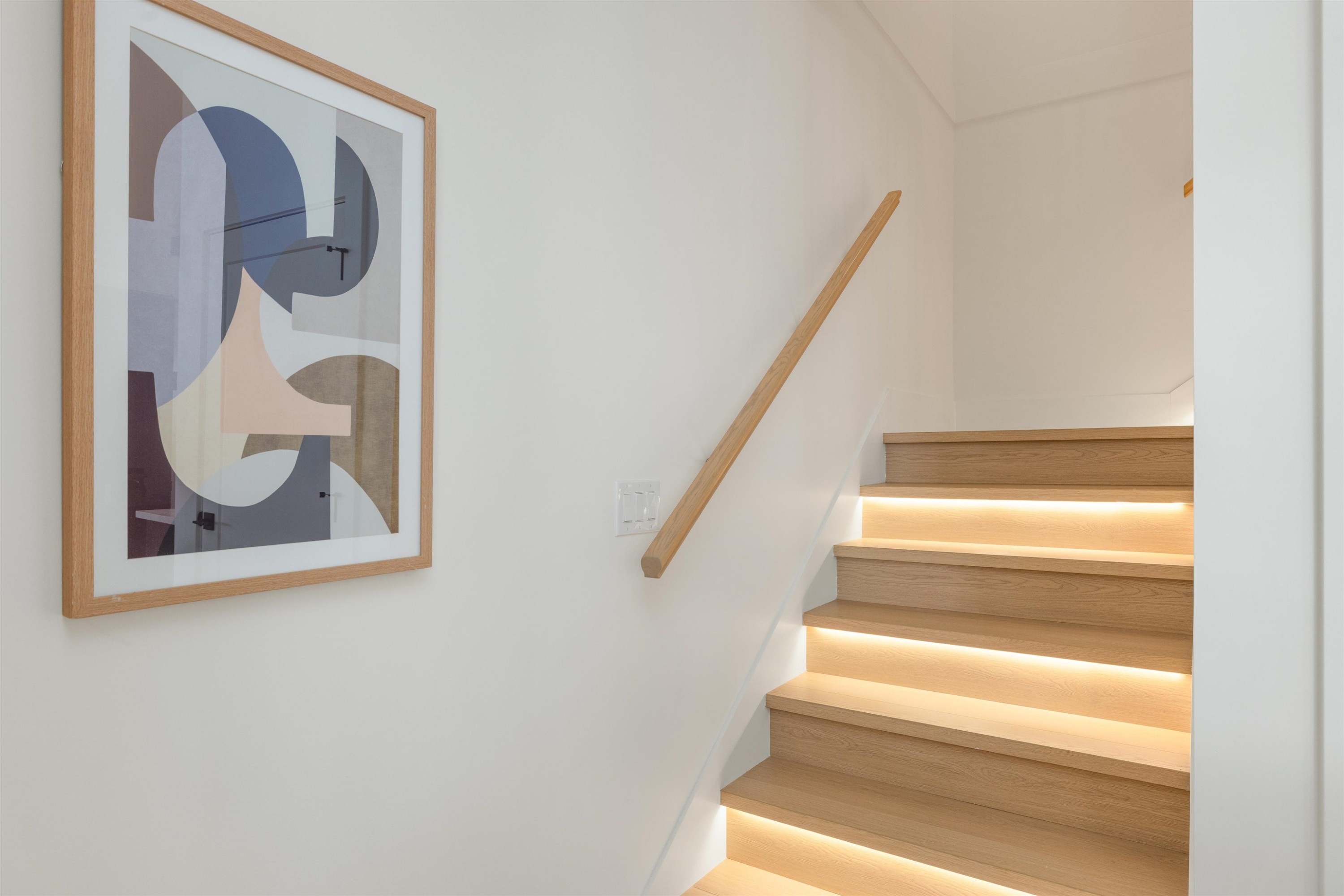 









646


Girard

Avenue, 101,
Coquitlam,




BC
V3K 1S8

