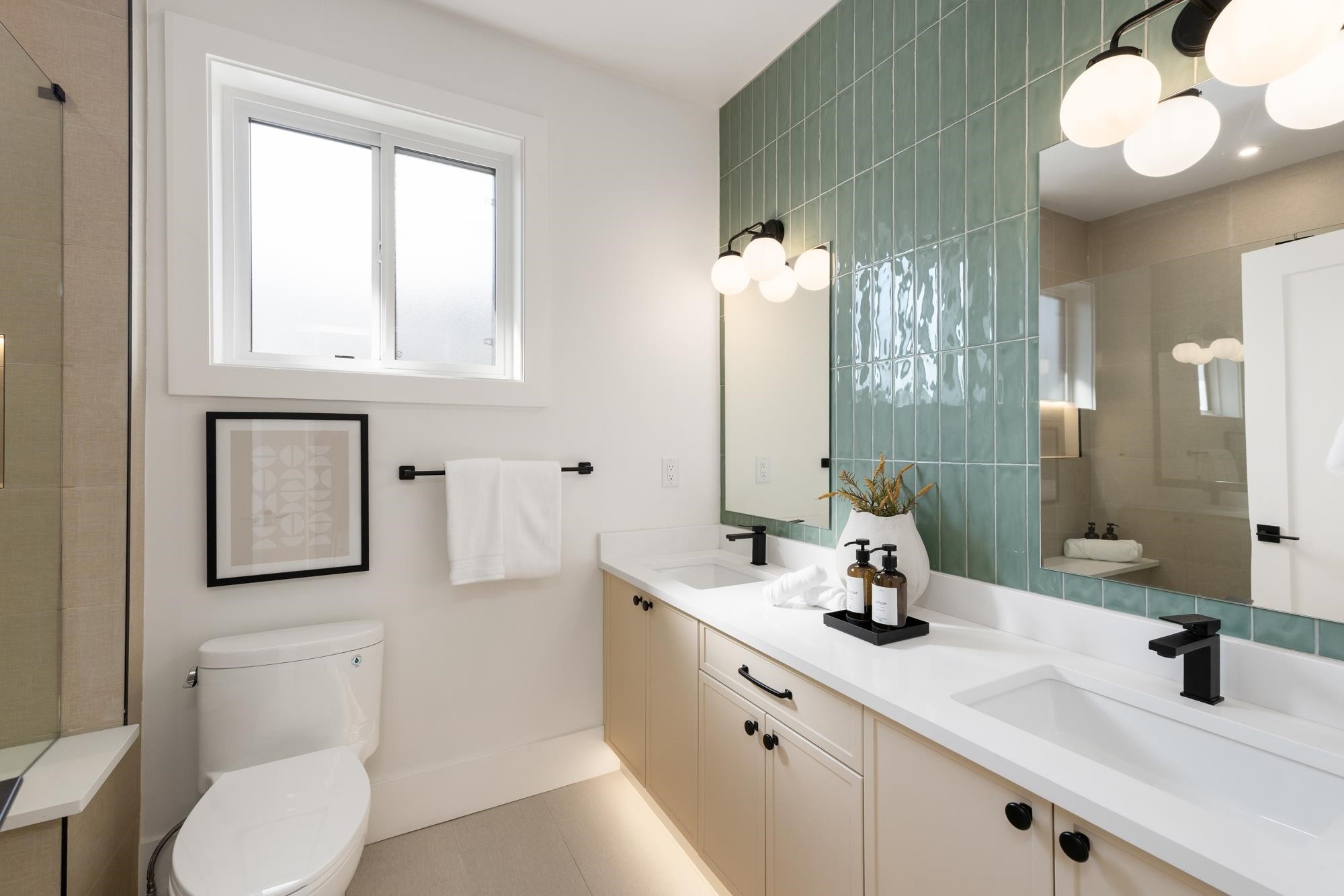 









646


Girard

Avenue, 101,
Coquitlam,




BC
V3K 1S8

