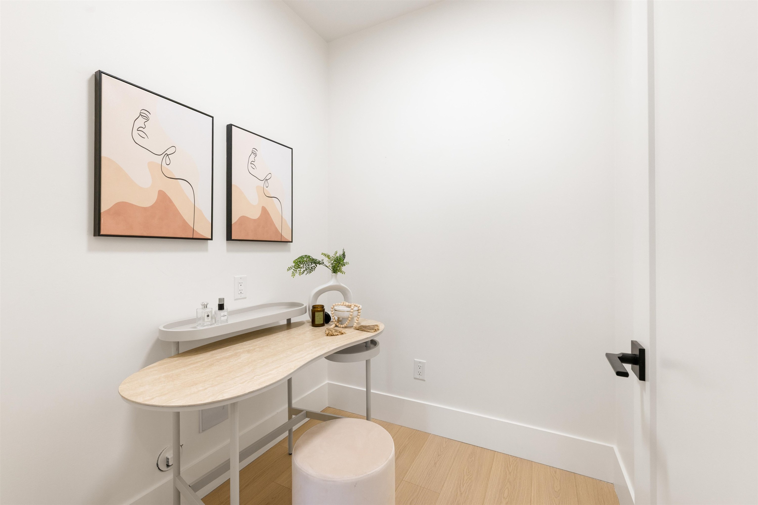 









646


Girard

Avenue, 101,
Coquitlam,




BC
V3K 1S8

