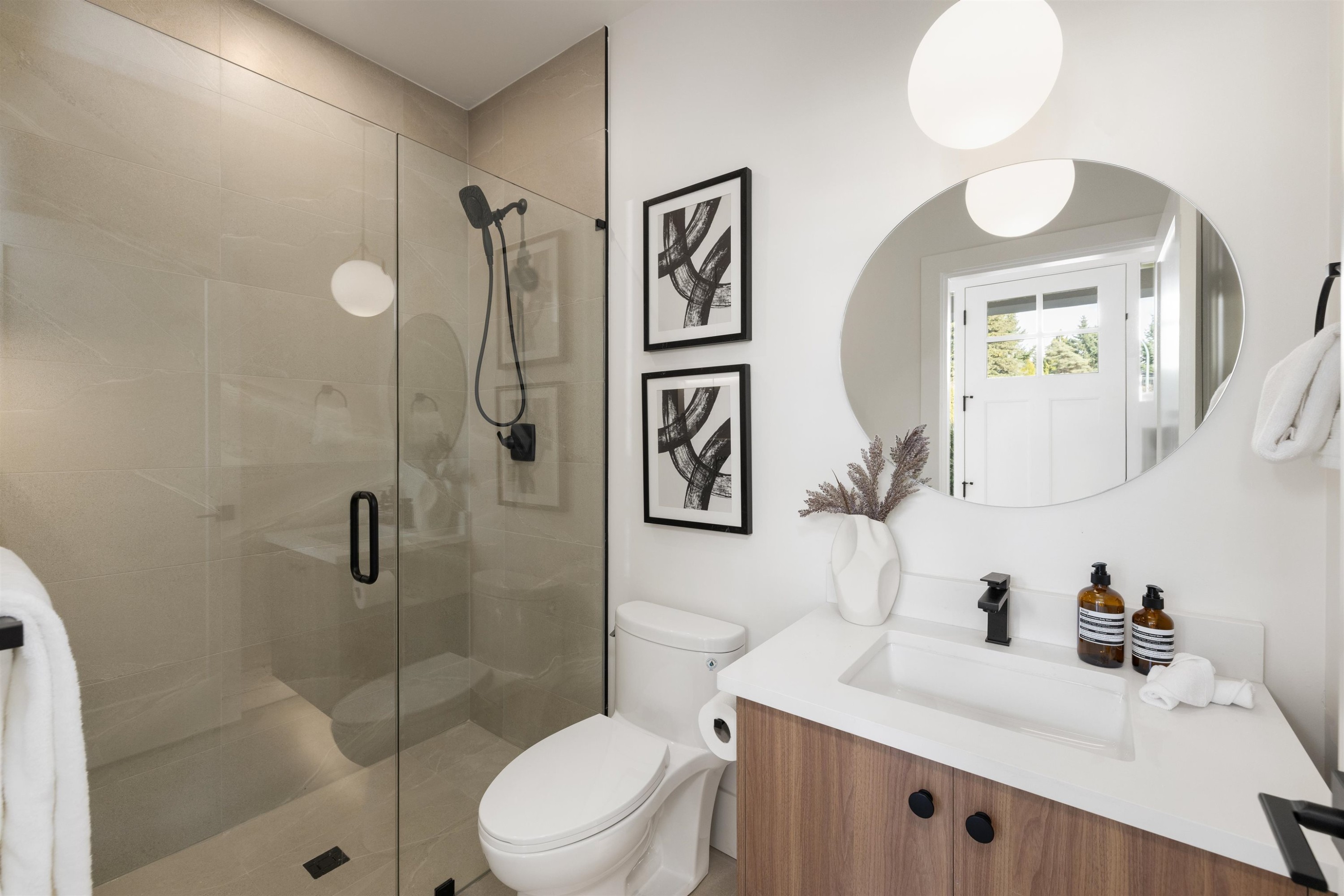 









646


Girard

Avenue, 101,
Coquitlam,




BC
V3K 1S8

