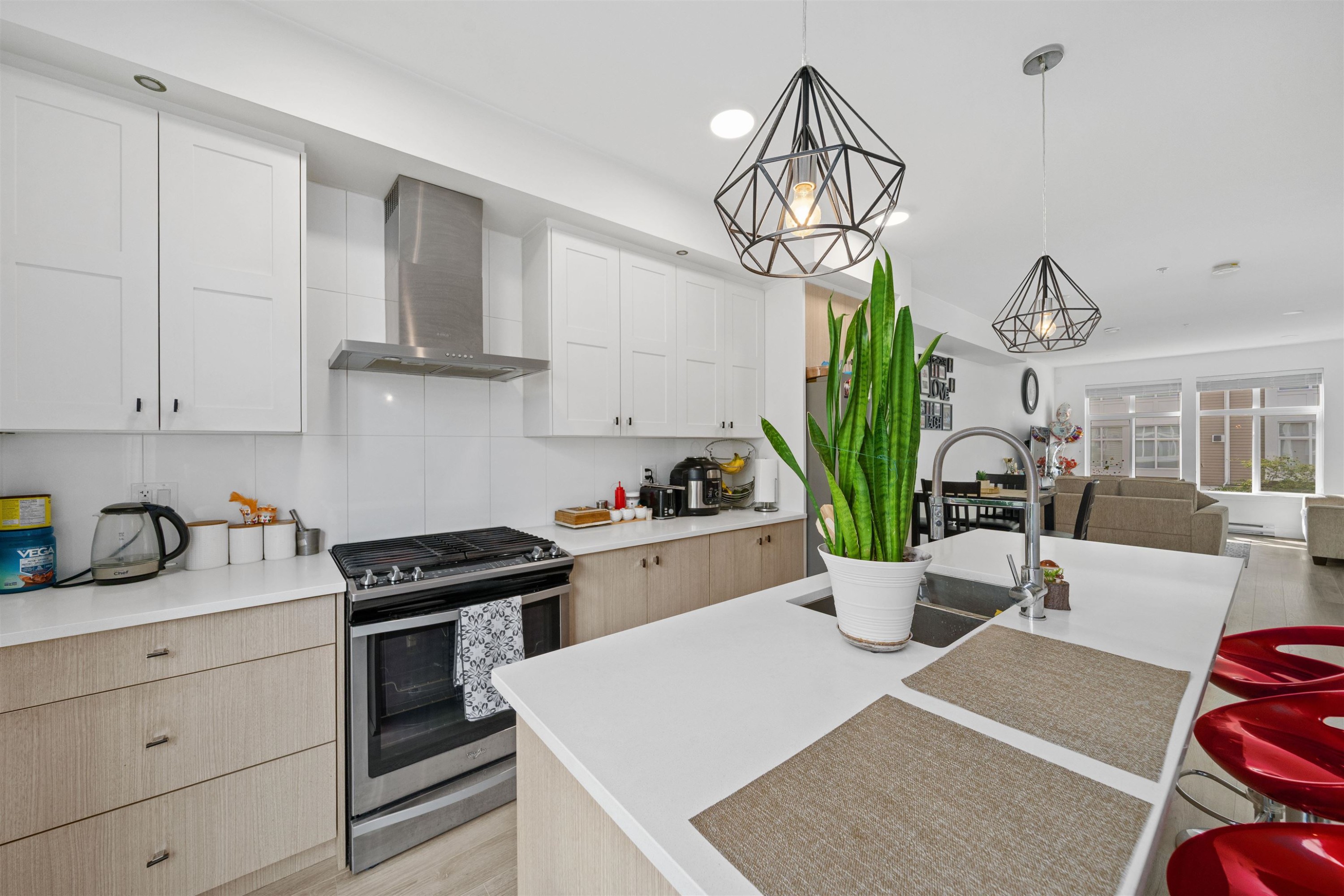









24108


104

Avenue, 72,
Maple Ridge,




BC
V2W 0J5

