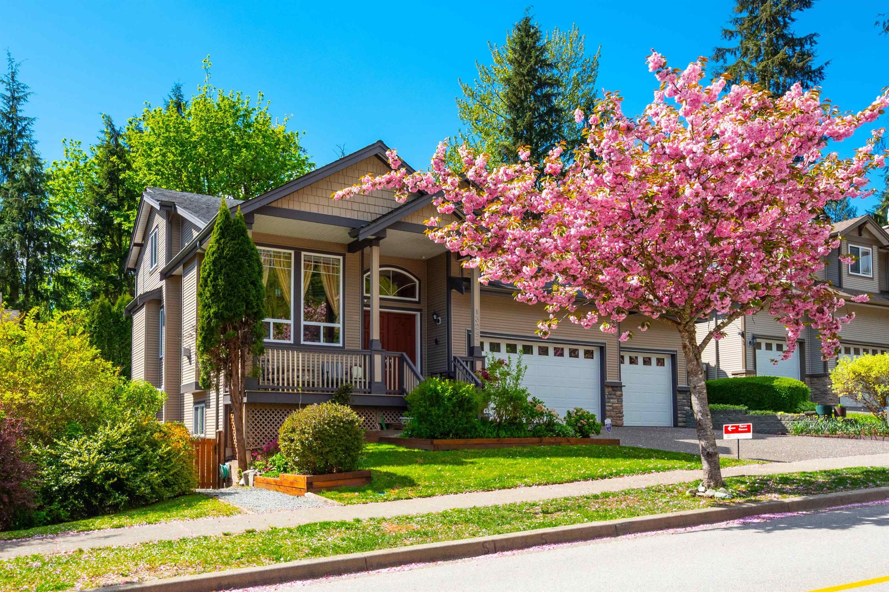 









13257


239b

Street,
Maple Ridge,




BC
V4R 0A3

