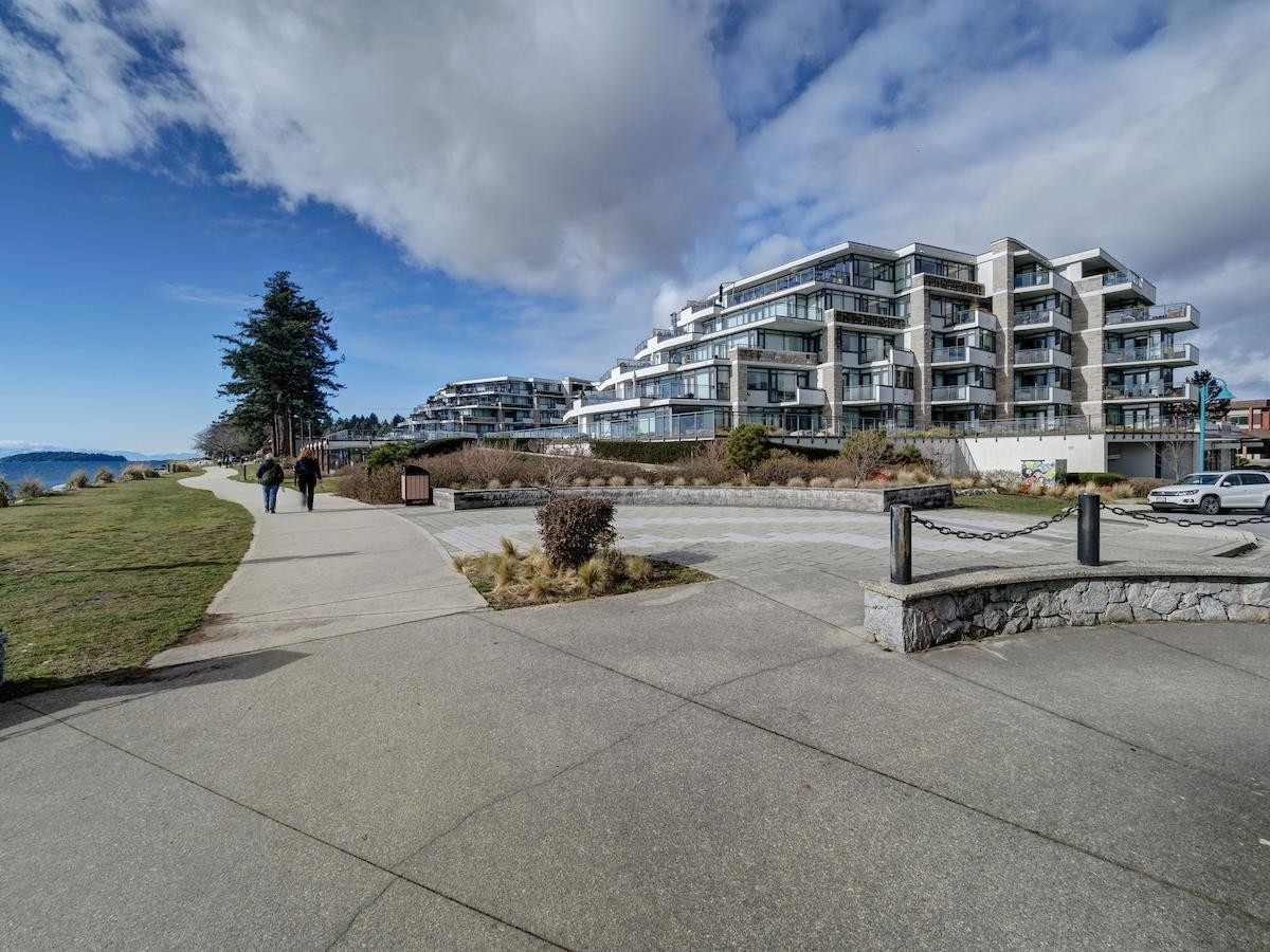 









5665


Teredo

Street, 206,
Sechelt,




BC
V7Z 0J2

