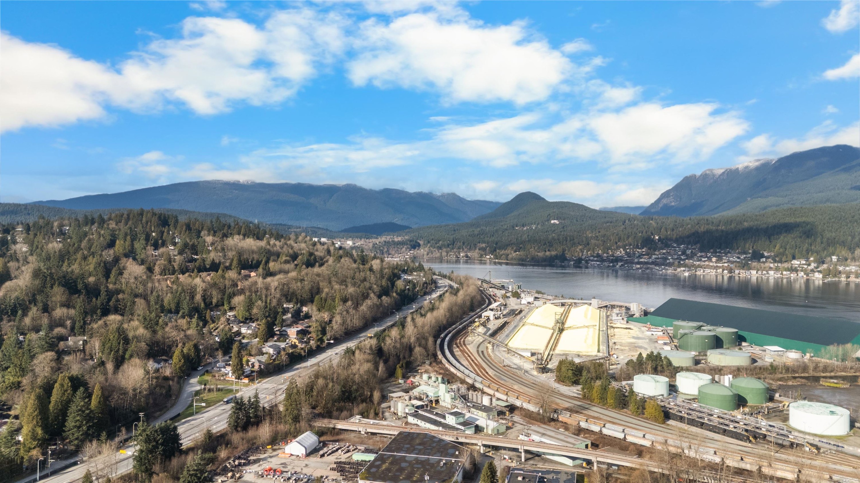 









2201


St George

Street,
Port Moody,




BC
V3H 2G1

