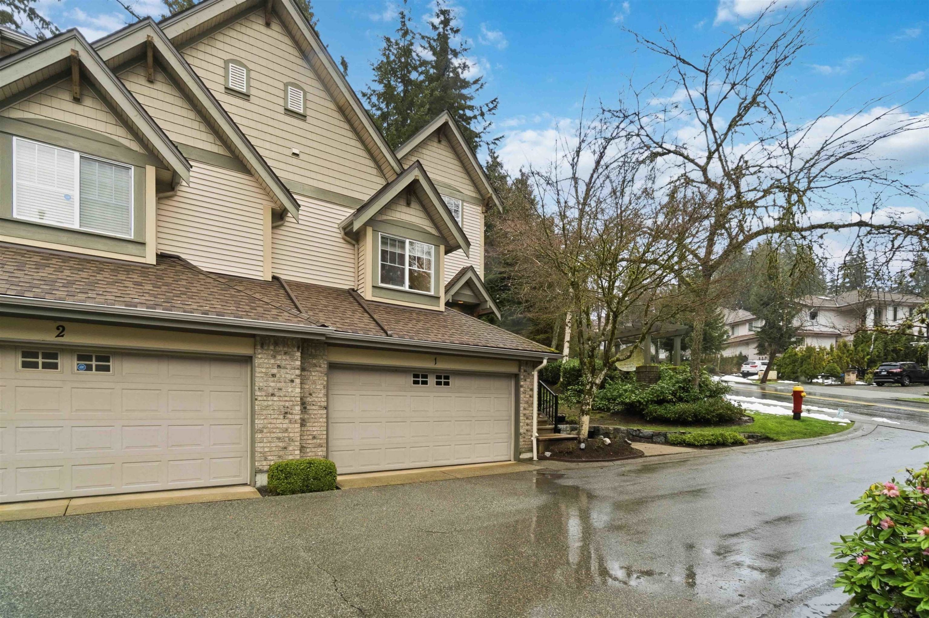 









3300


Plateau

Boulevard, 1,
Coquitlam,




BC
V3E 3L6

