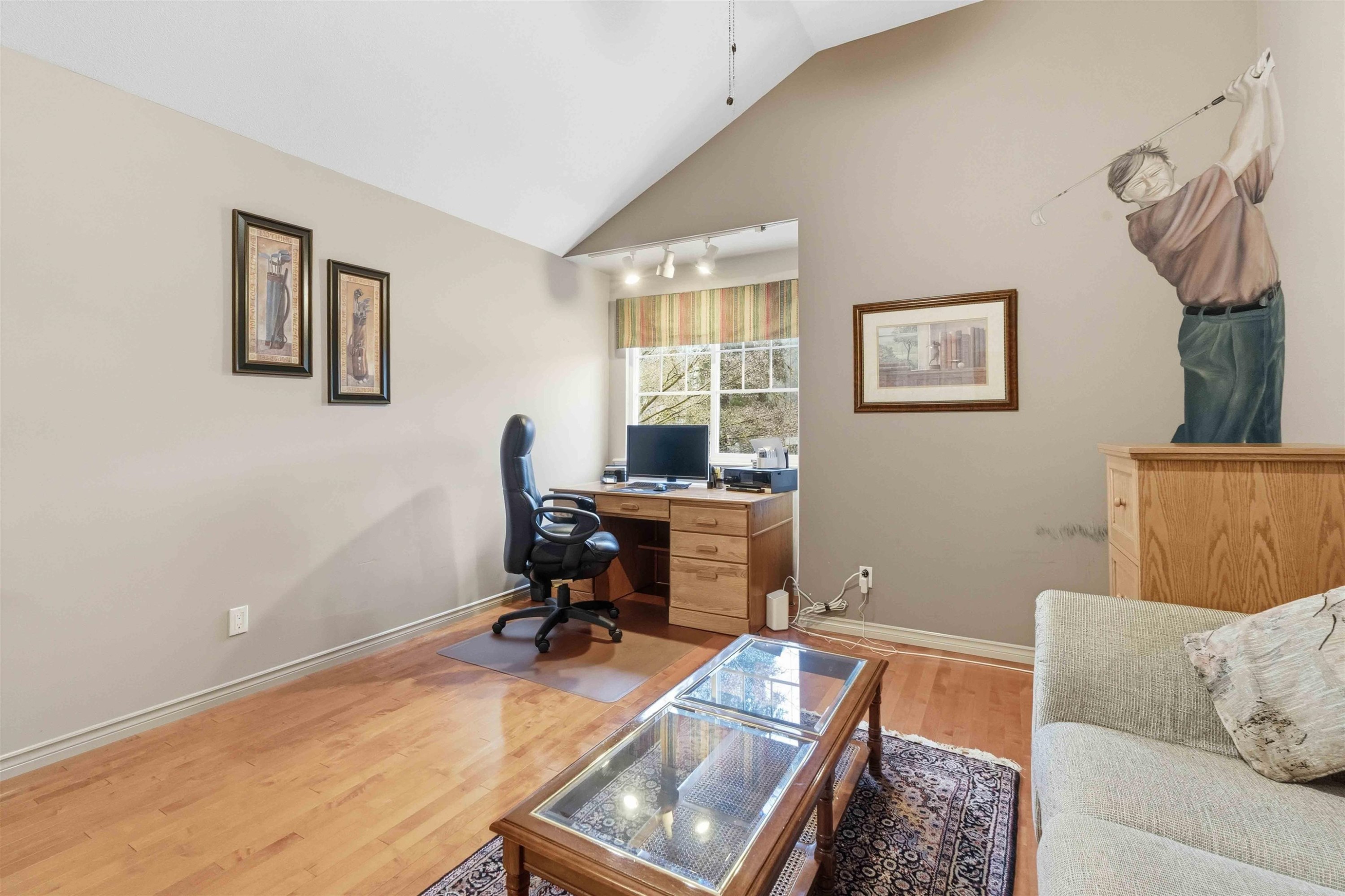 









3300


Plateau

Boulevard, 1,
Coquitlam,




BC
V3E 3L6

