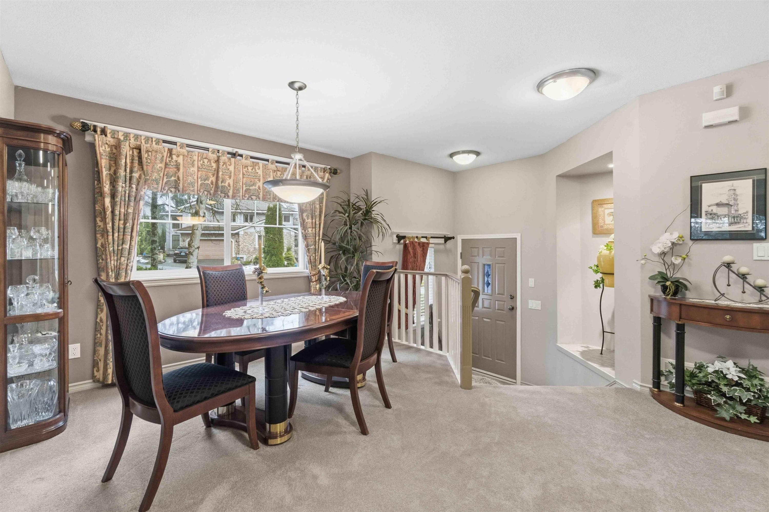 









3300


Plateau

Boulevard, 1,
Coquitlam,




BC
V3E 3L6

