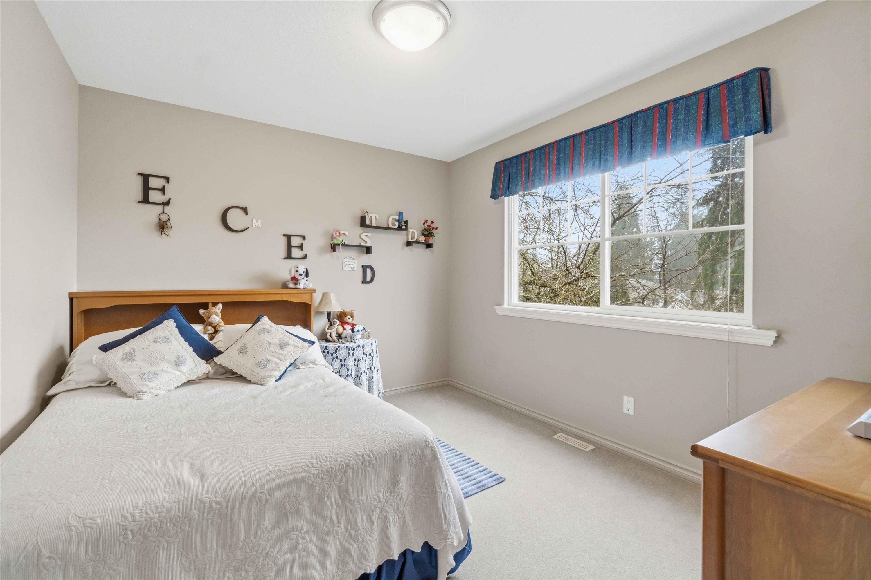 









3300


Plateau

Boulevard, 1,
Coquitlam,




BC
V3E 3L6

