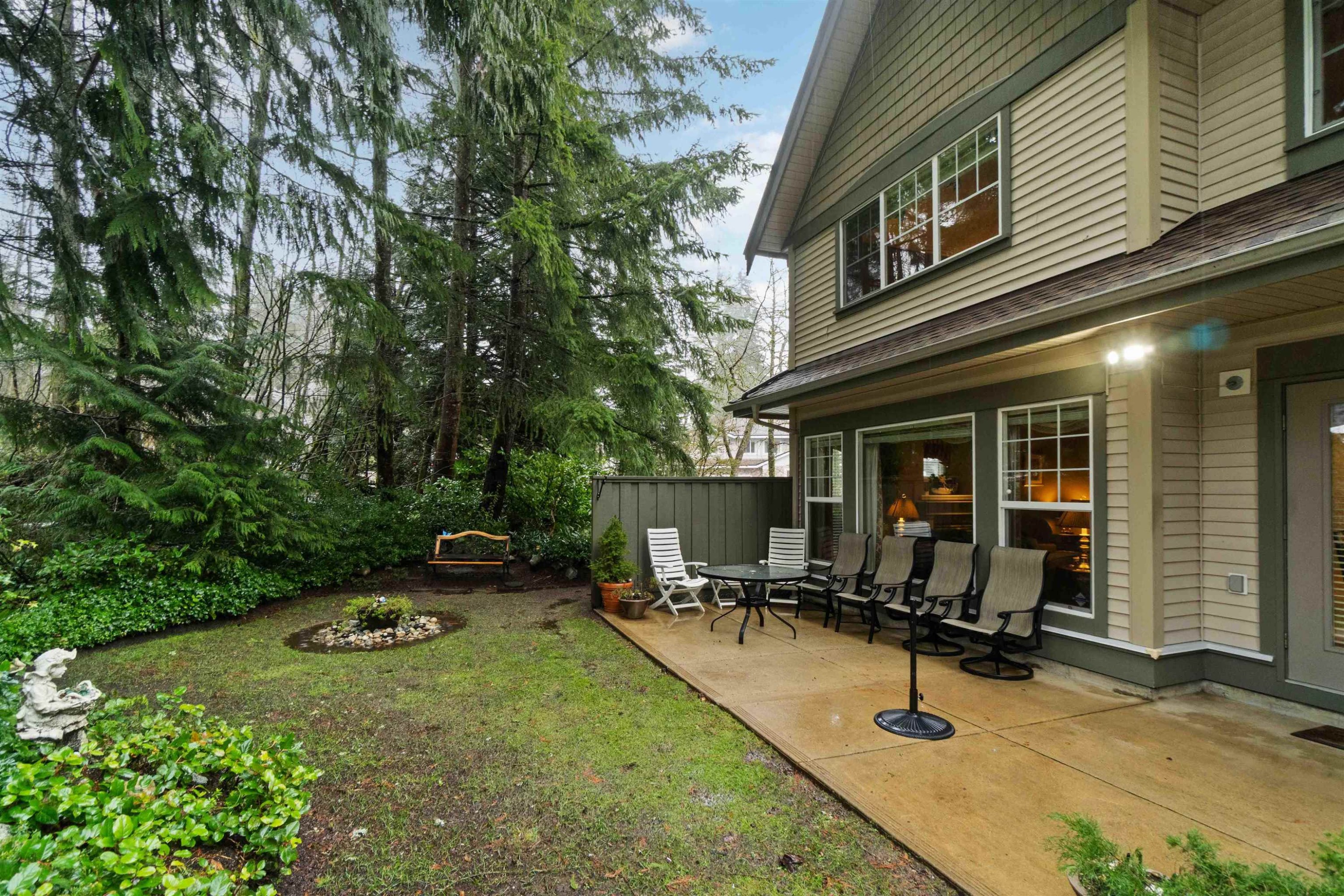 









3300


Plateau

Boulevard, 1,
Coquitlam,




BC
V3E 3L6

