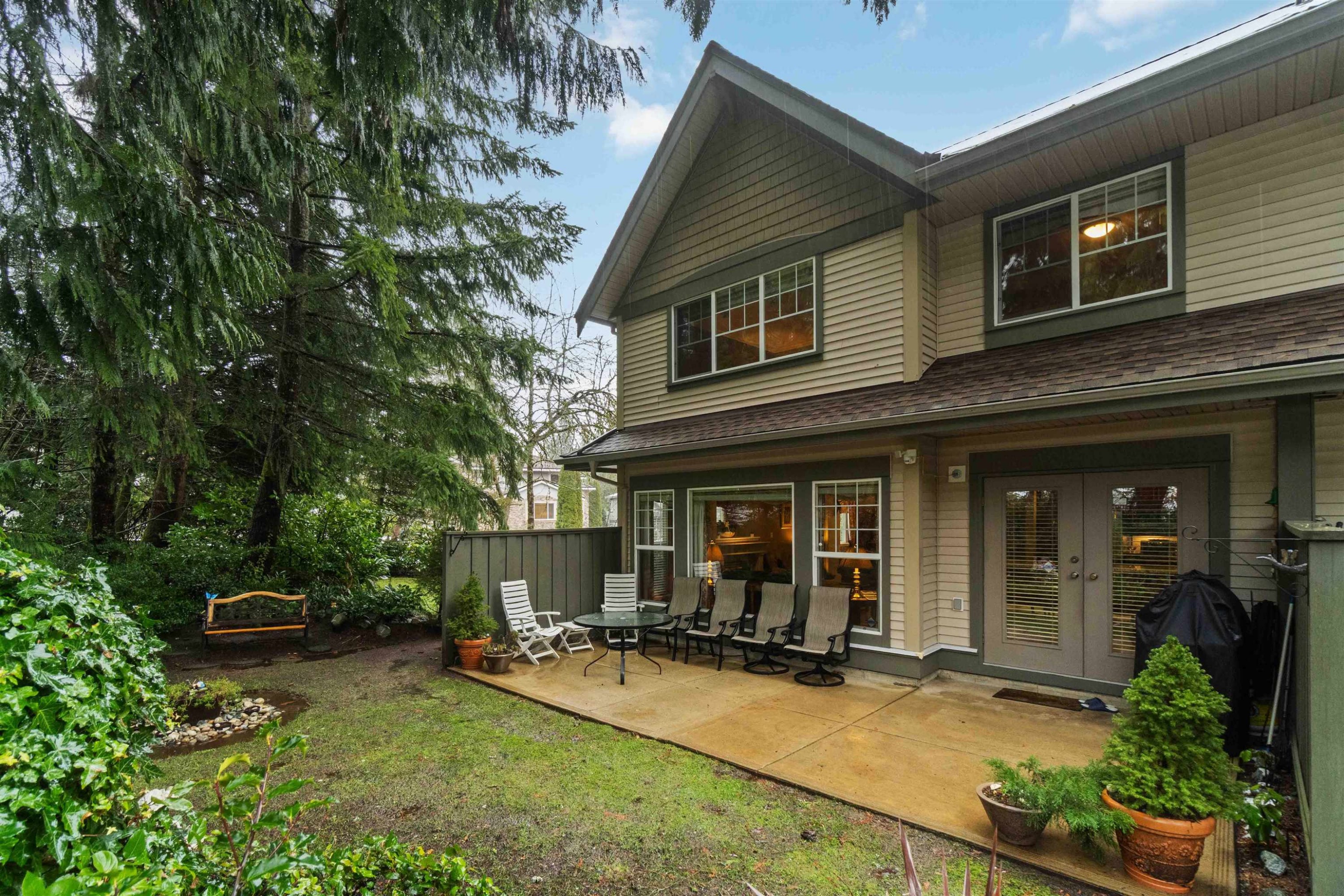 









3300


Plateau

Boulevard, 1,
Coquitlam,




BC
V3E 3L6

