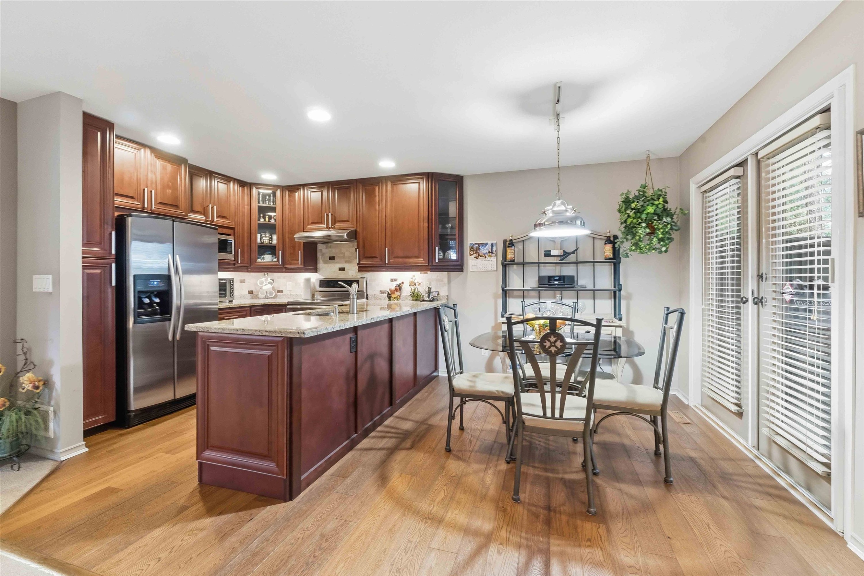 









3300


Plateau

Boulevard, 1,
Coquitlam,




BC
V3E 3L6

