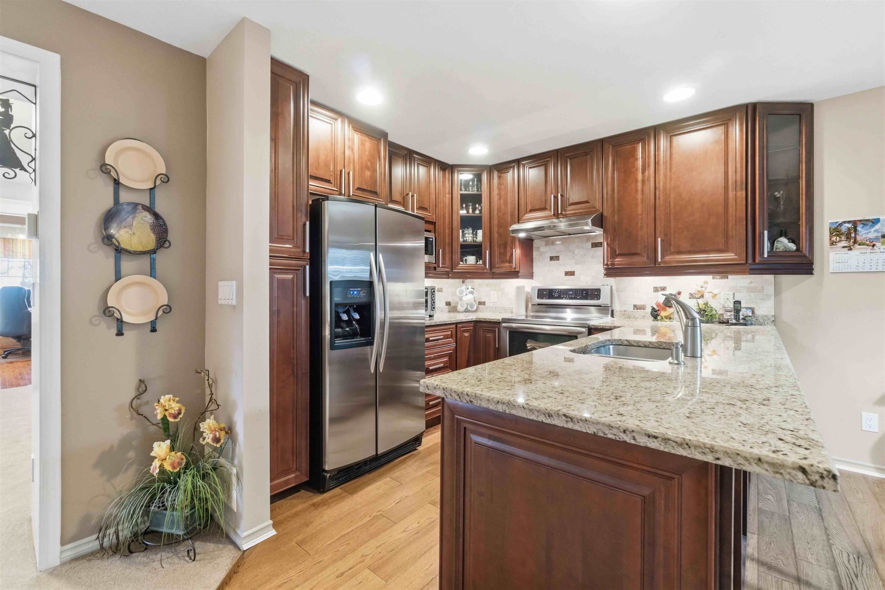 









3300


Plateau

Boulevard, 1,
Coquitlam,




BC
V3E 3L6

