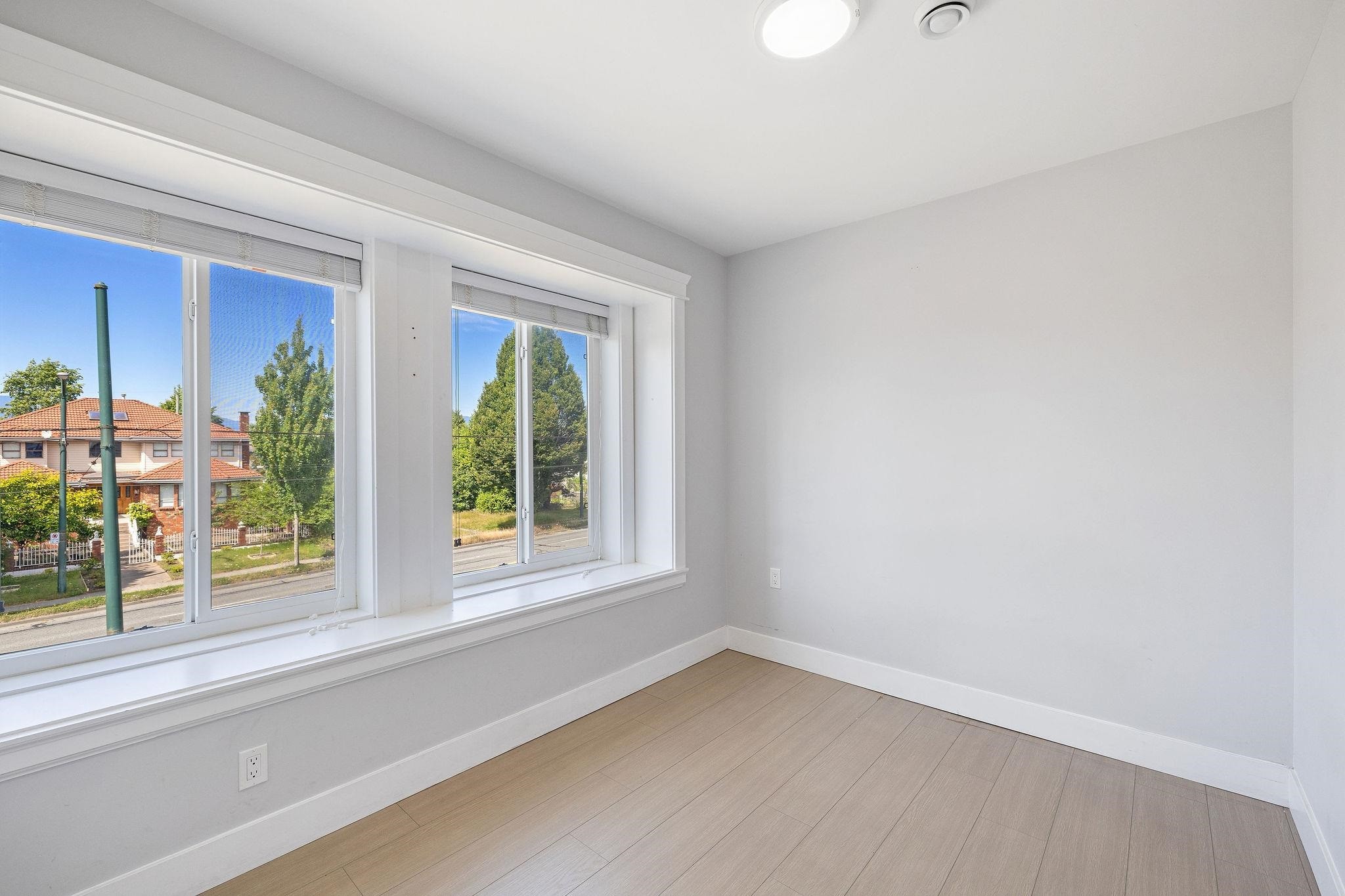 









2430


41

Street East, 1,
Vancouver,




BC
V5R 2W4

