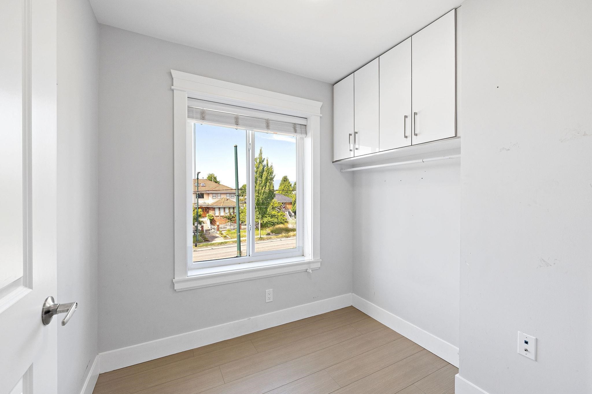 









2430


41

Street East, 1,
Vancouver,




BC
V5R 2W4

