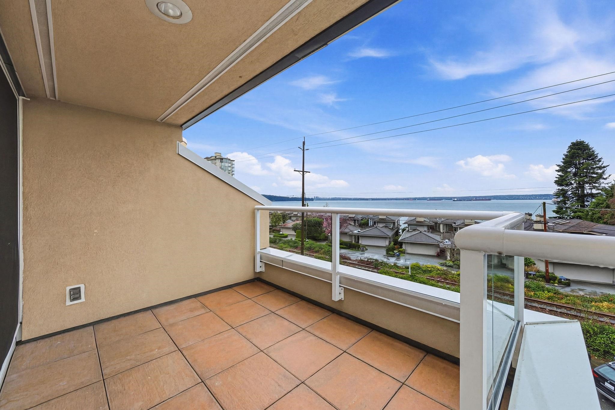 









2455


Bellevue

Avenue, 302,
West Vancouver,




BC
V7V 1E1

