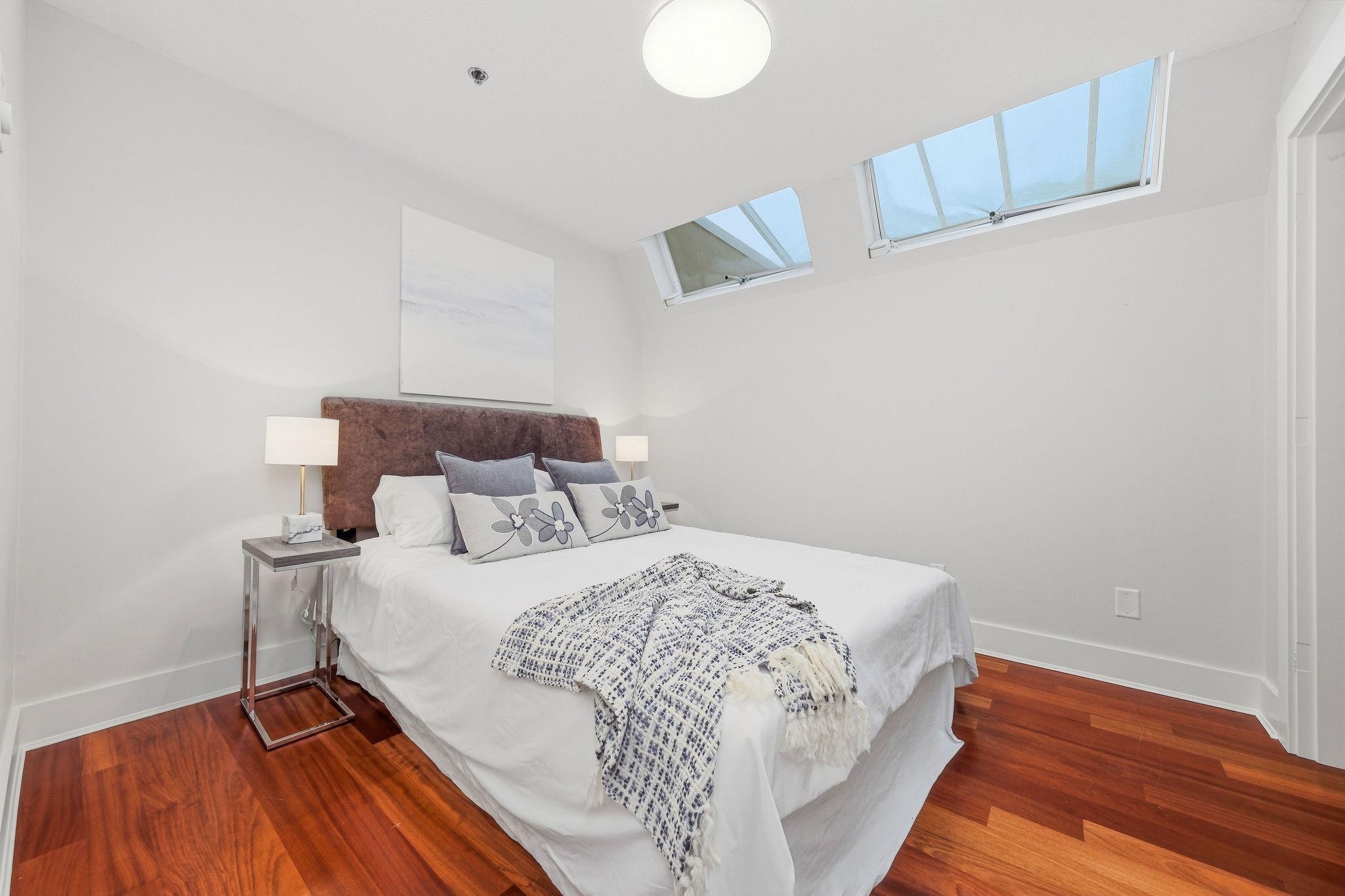 









2455


Bellevue

Avenue, 302,
West Vancouver,




BC
V7V 1E1

