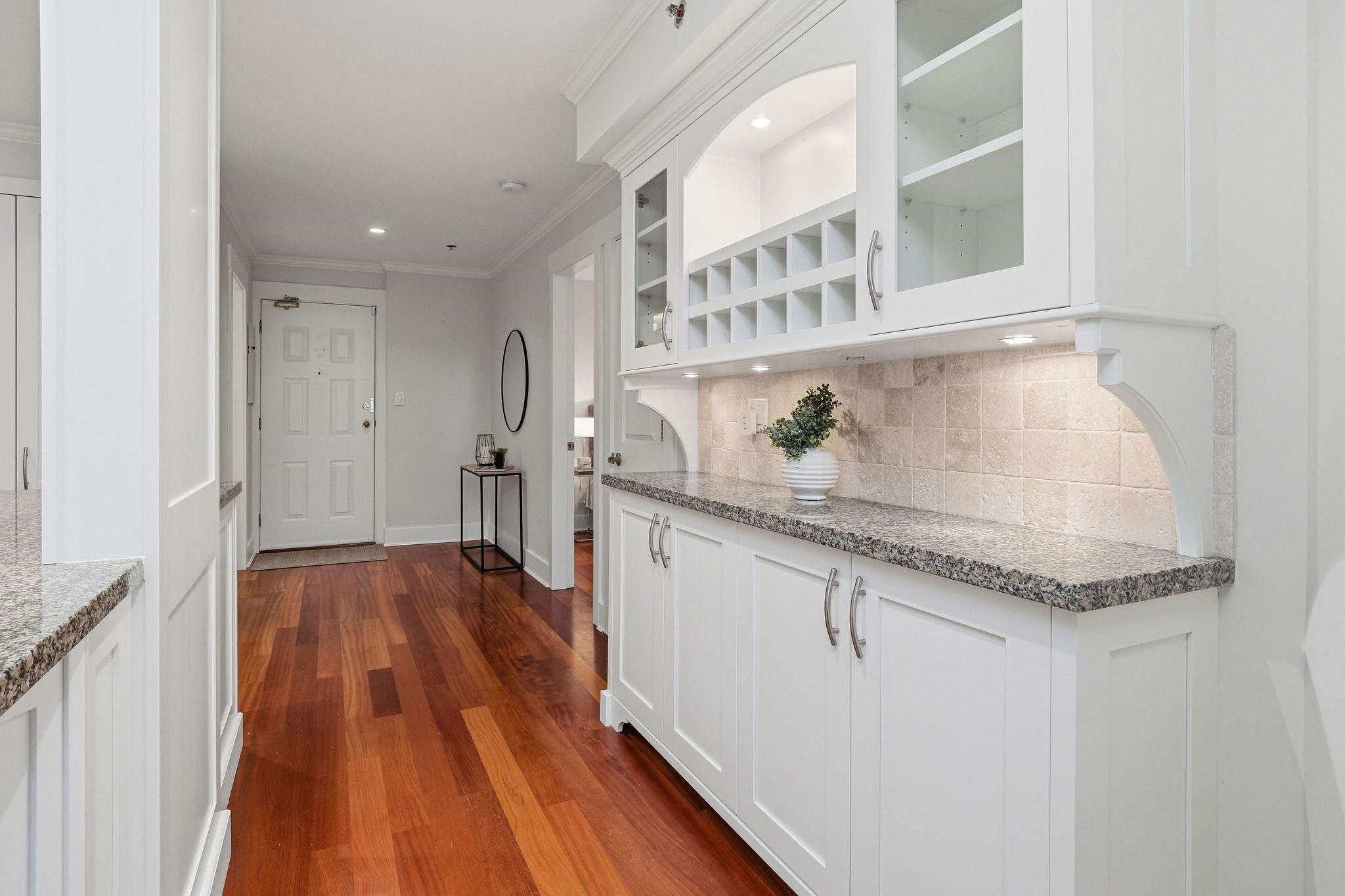 









2455


Bellevue

Avenue, 302,
West Vancouver,




BC
V7V 1E1

