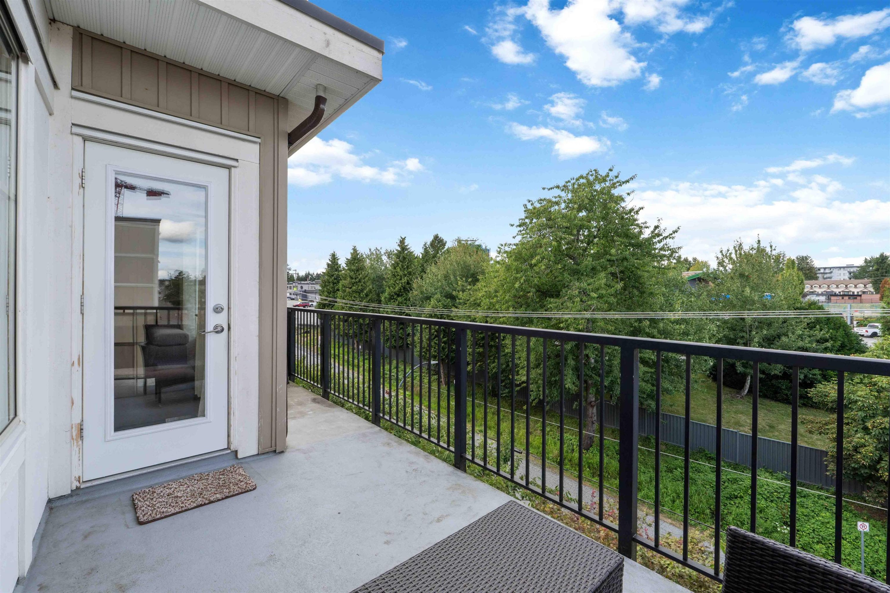 









22290


North

Avenue, 404,
Maple Ridge,




BC
V2X 8Z8

