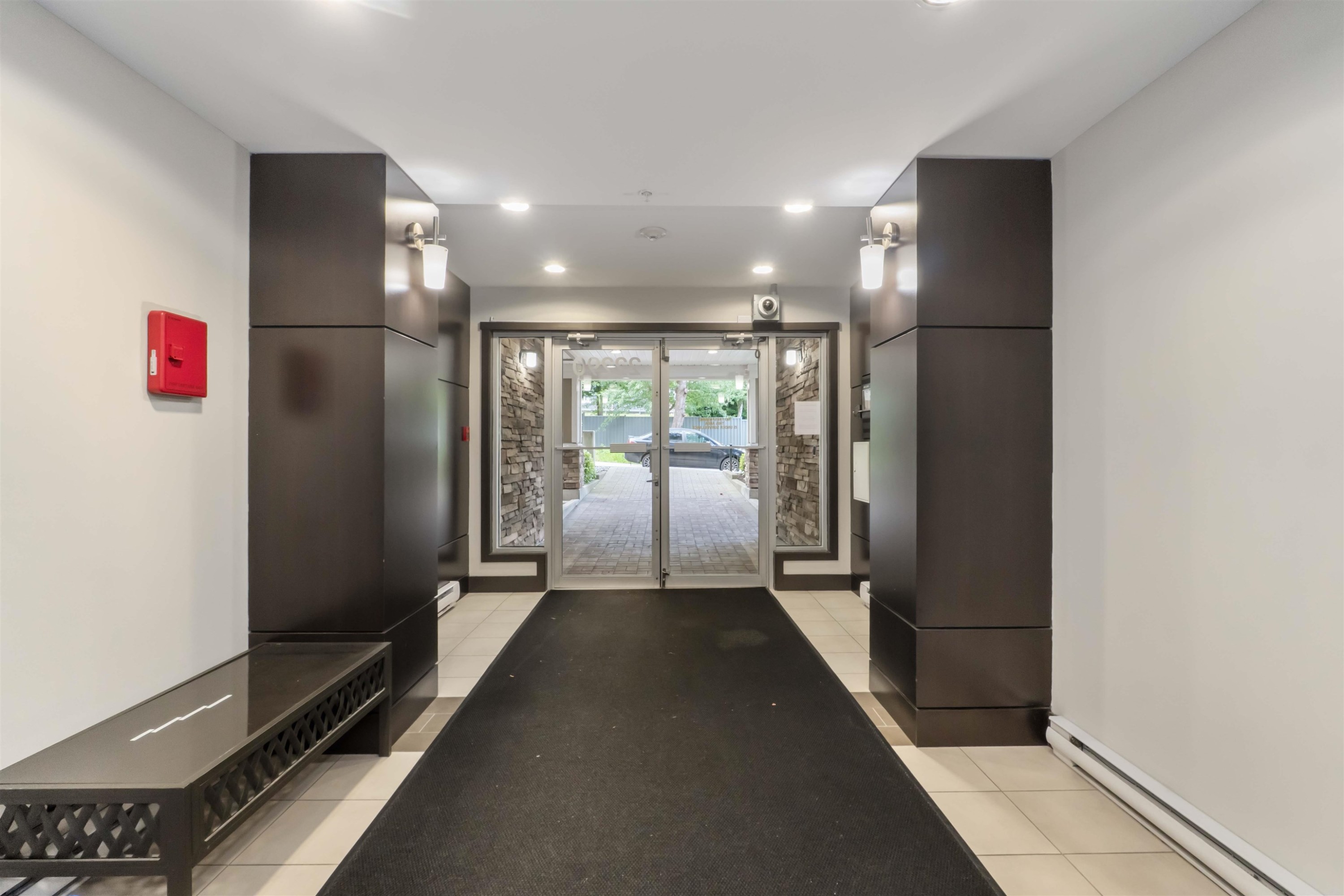 









22290


North

Avenue, 404,
Maple Ridge,




BC
V2X 8Z8

