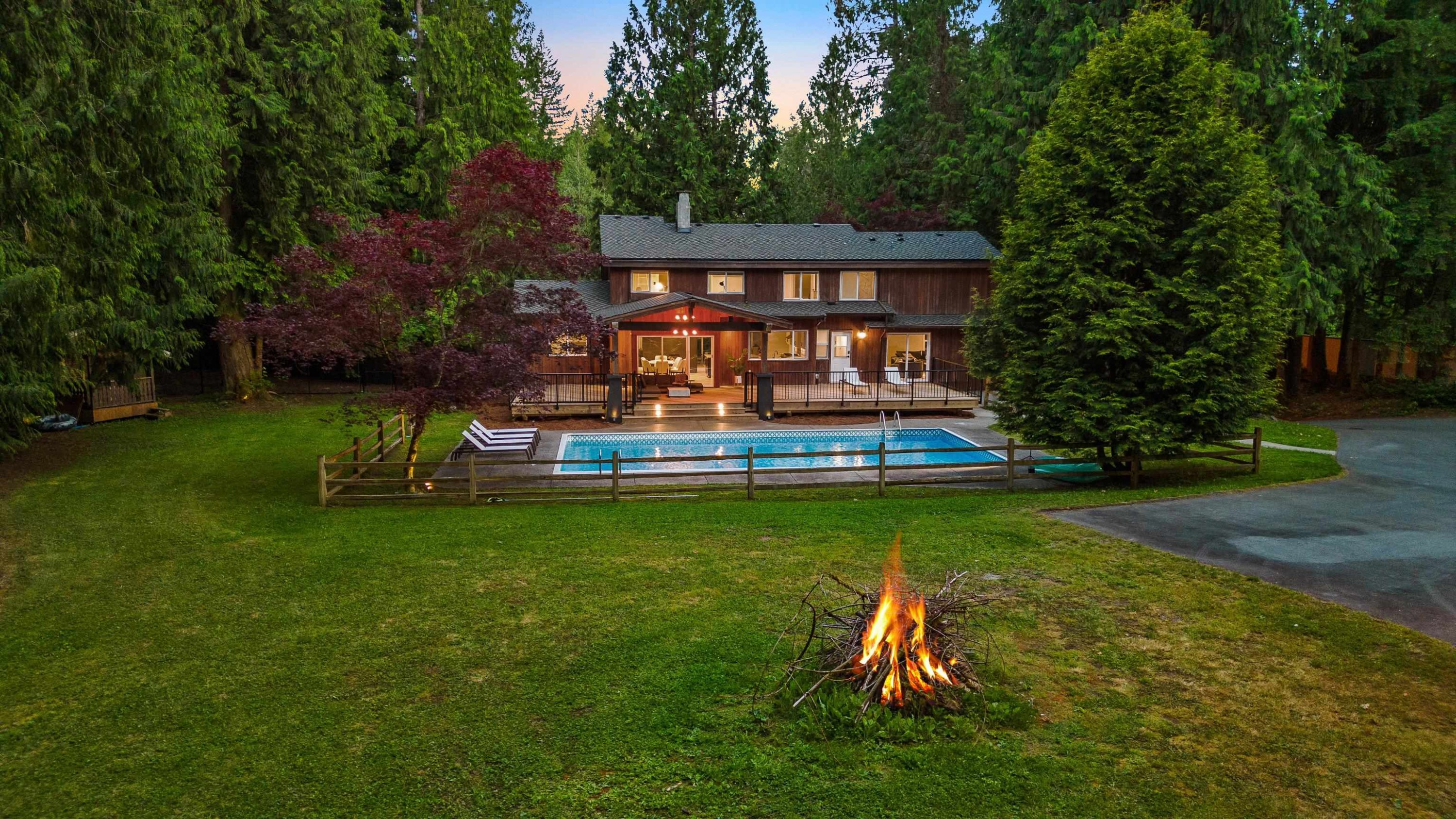 









25011


Ferguson

Avenue,
Maple Ridge,




BC
V2W 1H4

