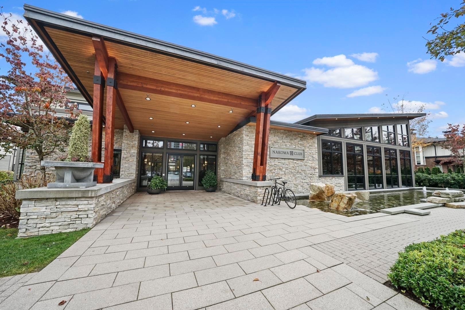 









3102


Windsor

Gate, 2806,
Coquitlam,




BC
V3B 0J3

