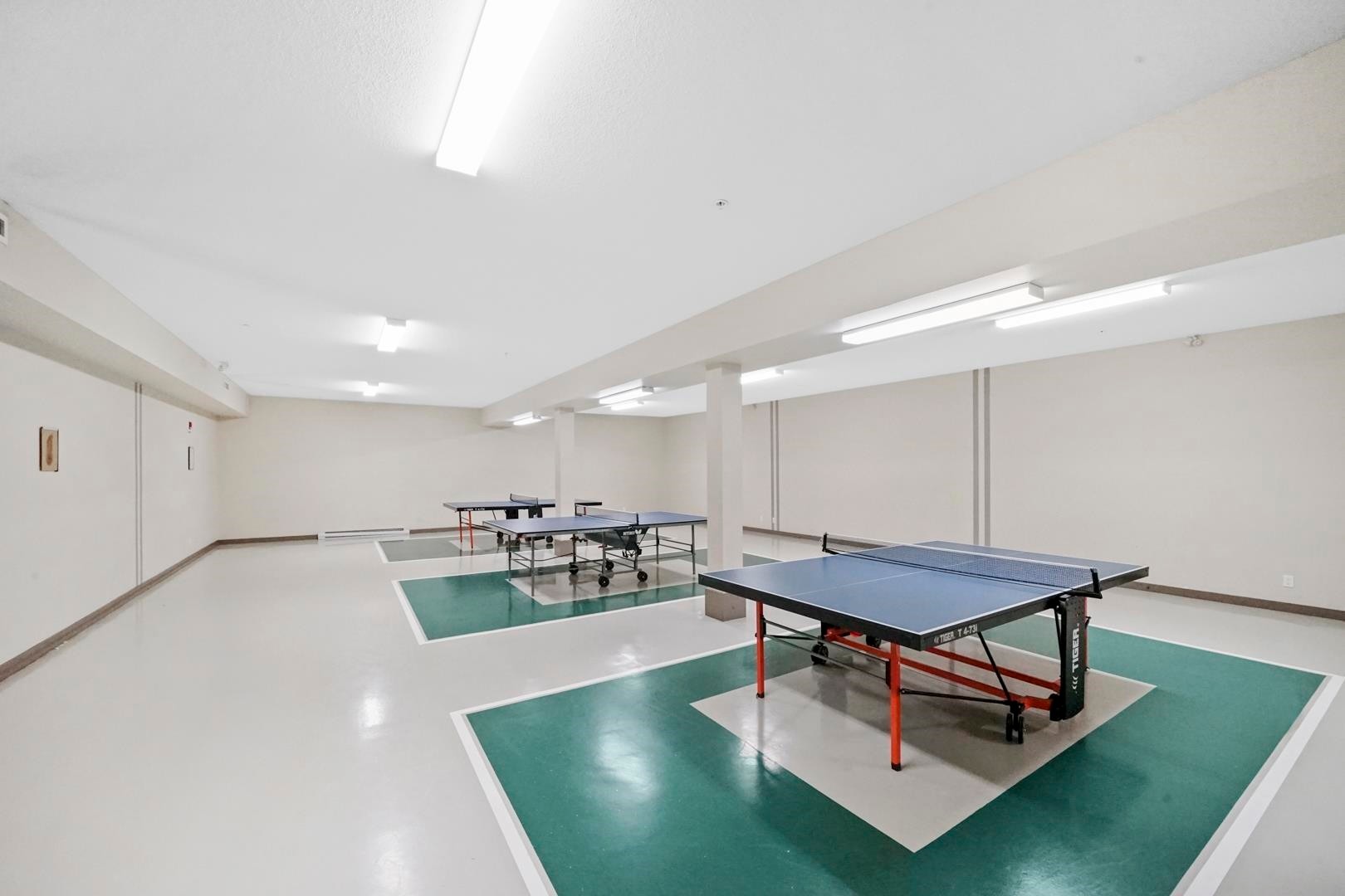 









3102


Windsor

Gate, 2806,
Coquitlam,




BC
V3B 0J3

