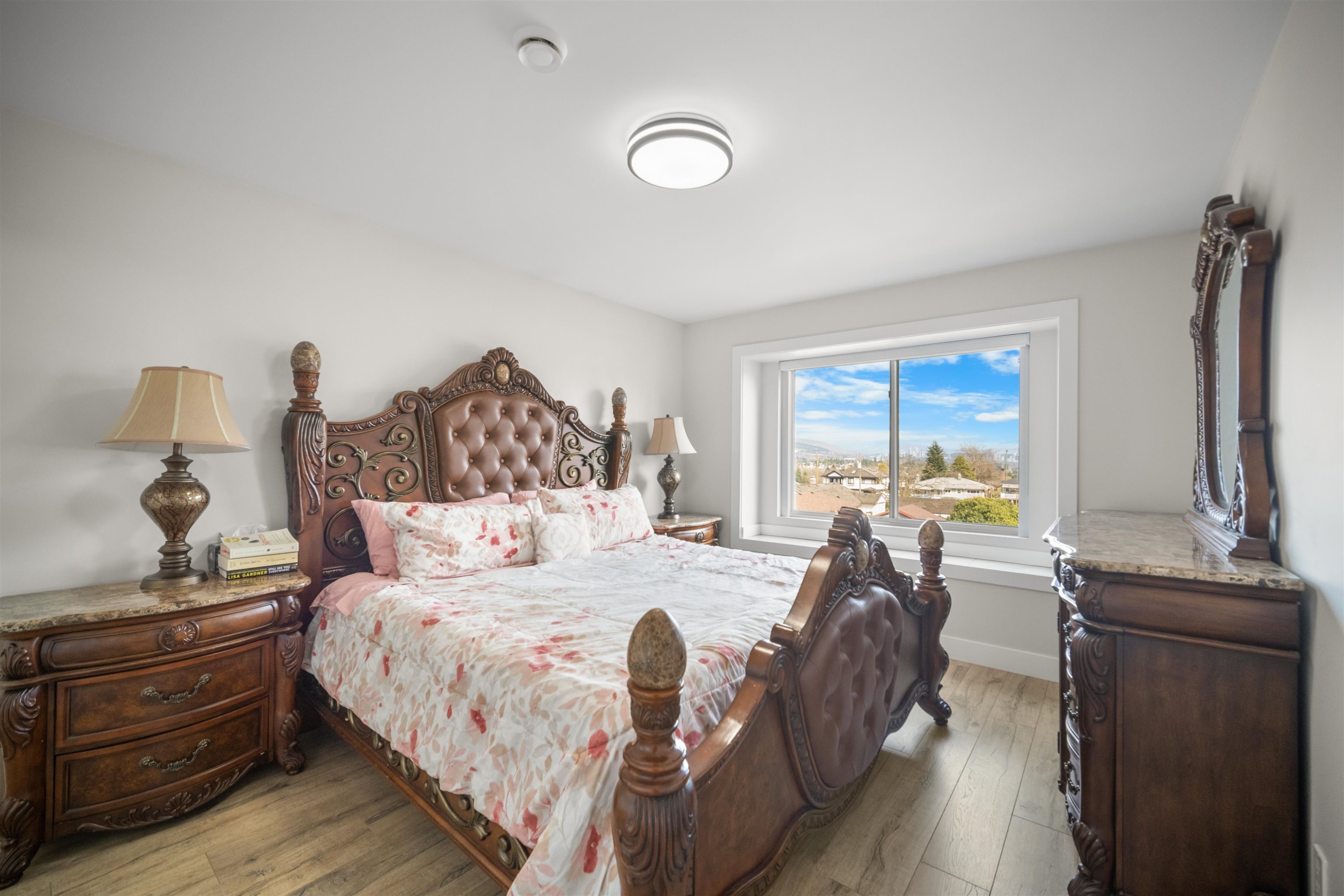 









4986


Inman

Avenue,
Burnaby,




BC
V5G 2Y6

