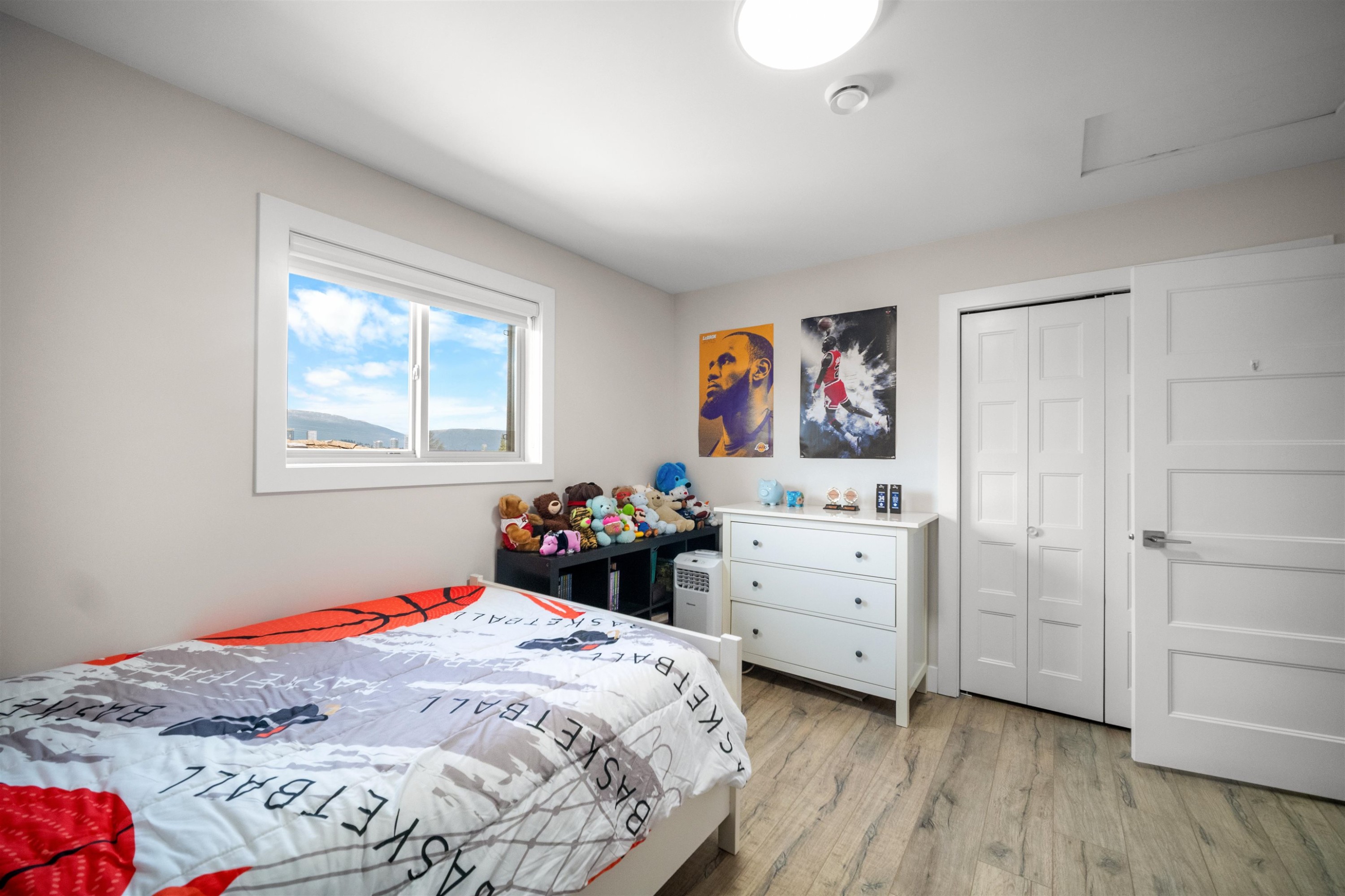 









4986


Inman

Avenue,
Burnaby,




BC
V5G 2Y6

