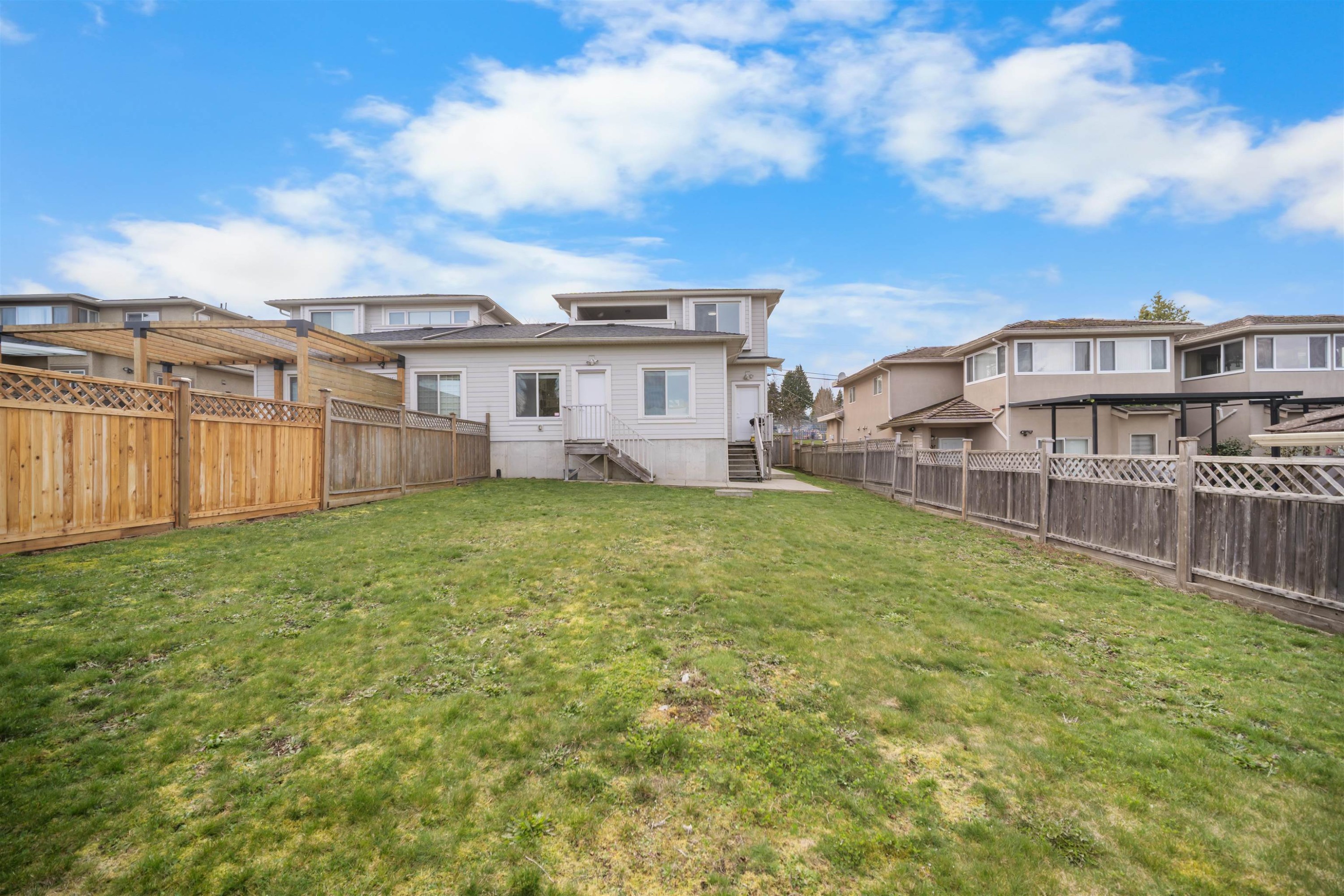 









4986


Inman

Avenue,
Burnaby,




BC
V5G 2Y6

