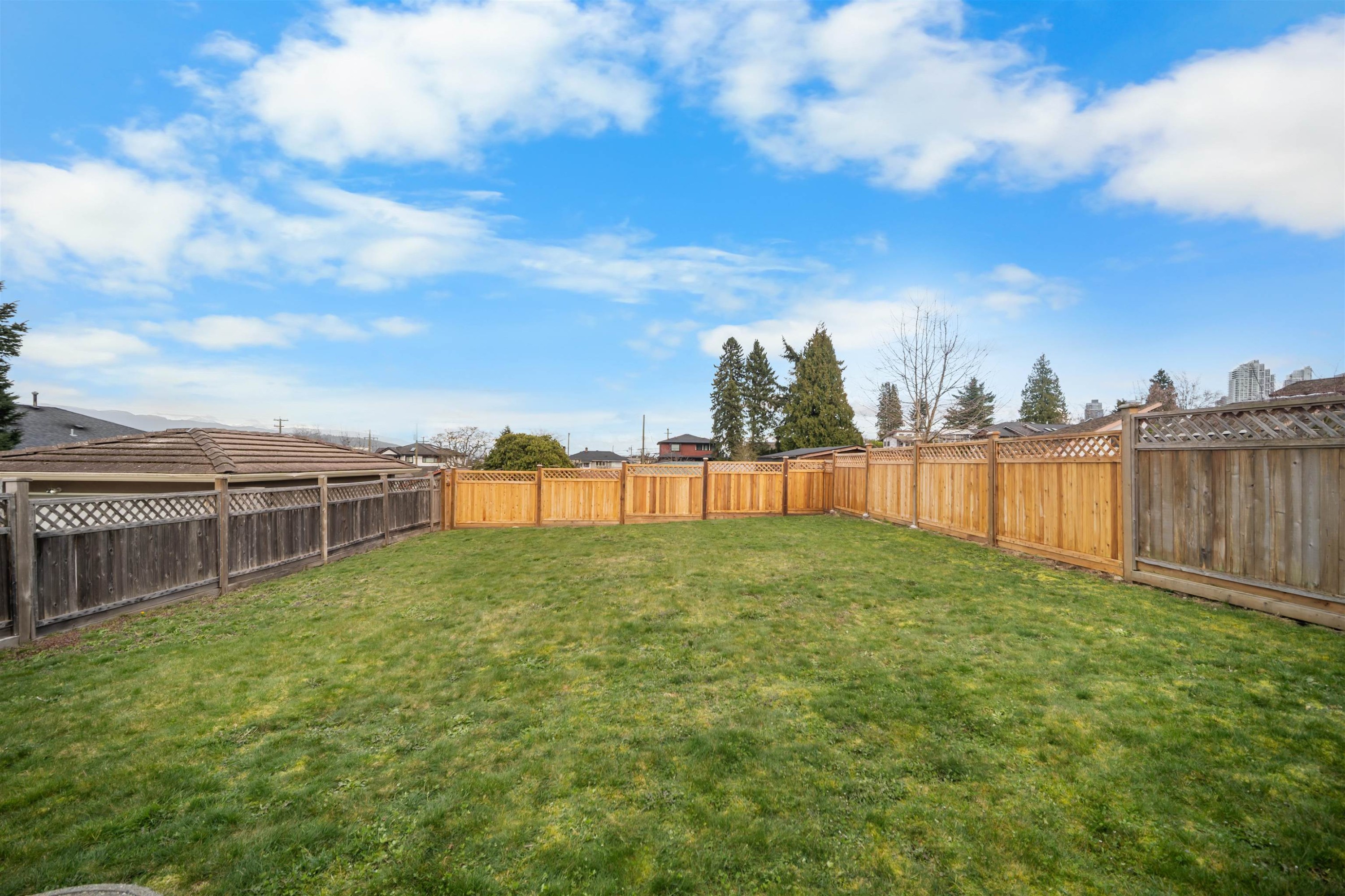 









4986


Inman

Avenue,
Burnaby,




BC
V5G 2Y6


