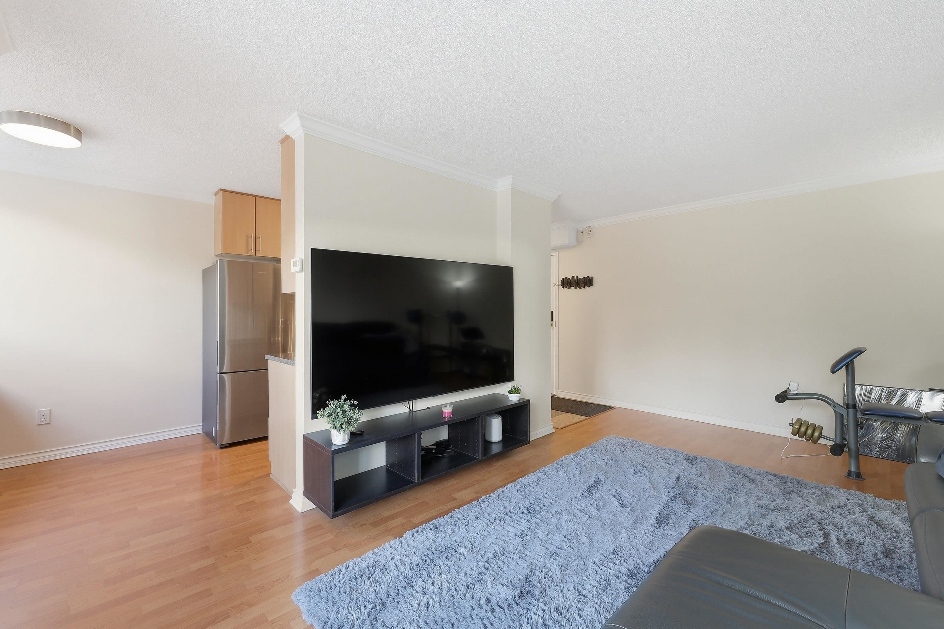 









320


Royal

Avenue, 405,
New Westminster,




BC
V3L 5C6

