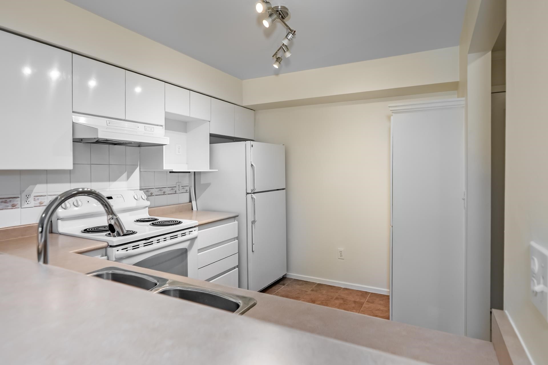 









1200


Eastwood

Avenue, 212,
Coquitlam,




BC
V3B 7R9

