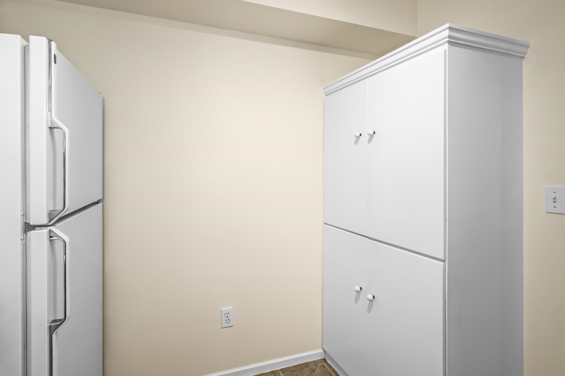 









1200


Eastwood

Avenue, 212,
Coquitlam,




BC
V3B 7R9

