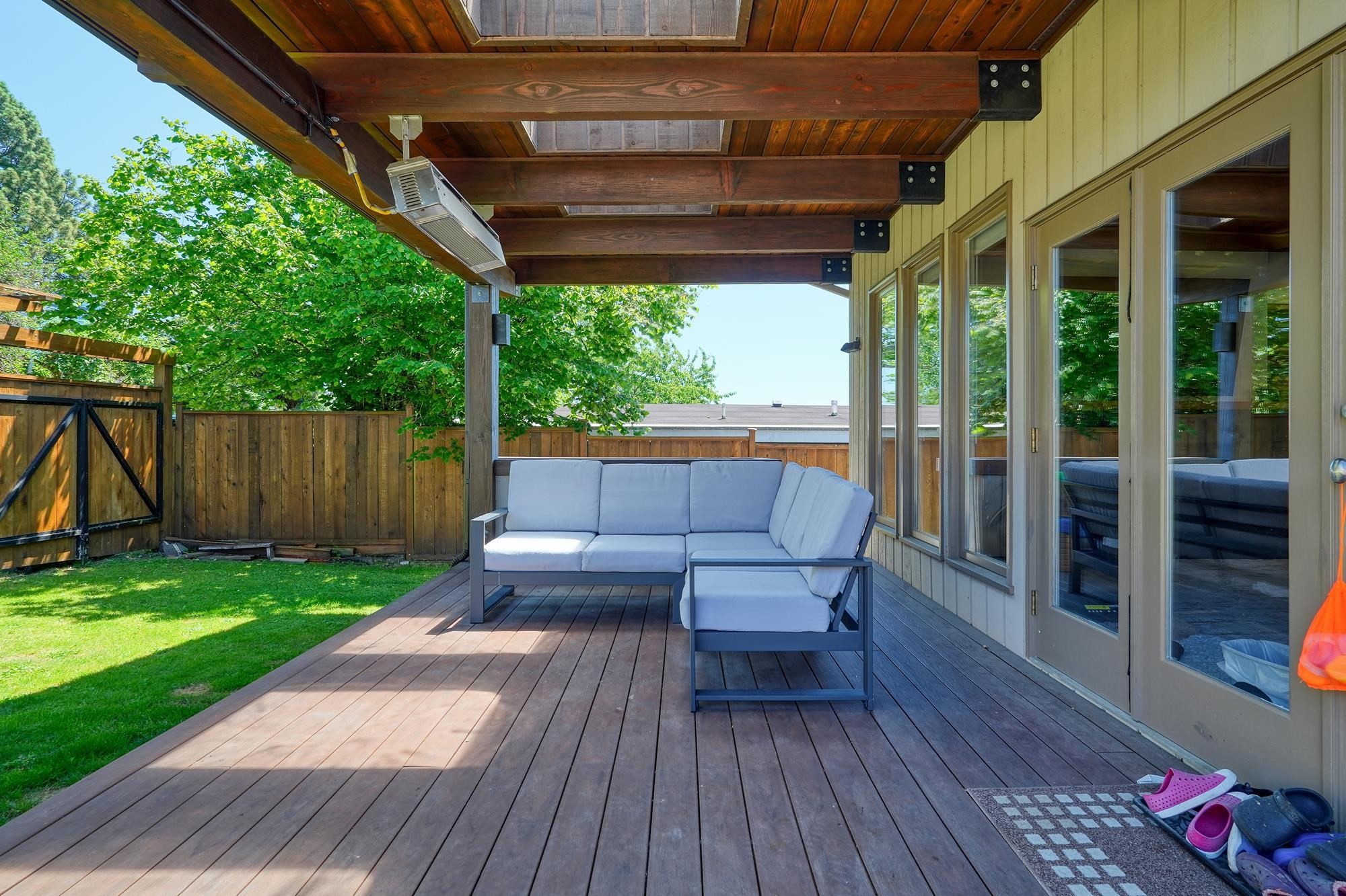 









821


Jackson

Crescent,
New Westminster,




BC
V3L 4S1

