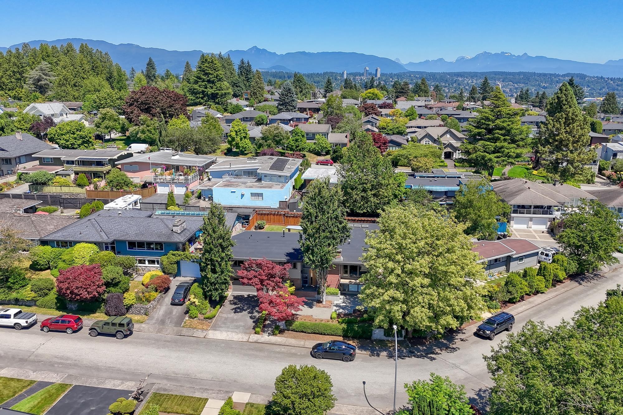 









821


Jackson

Crescent,
New Westminster,




BC
V3L 4S1

