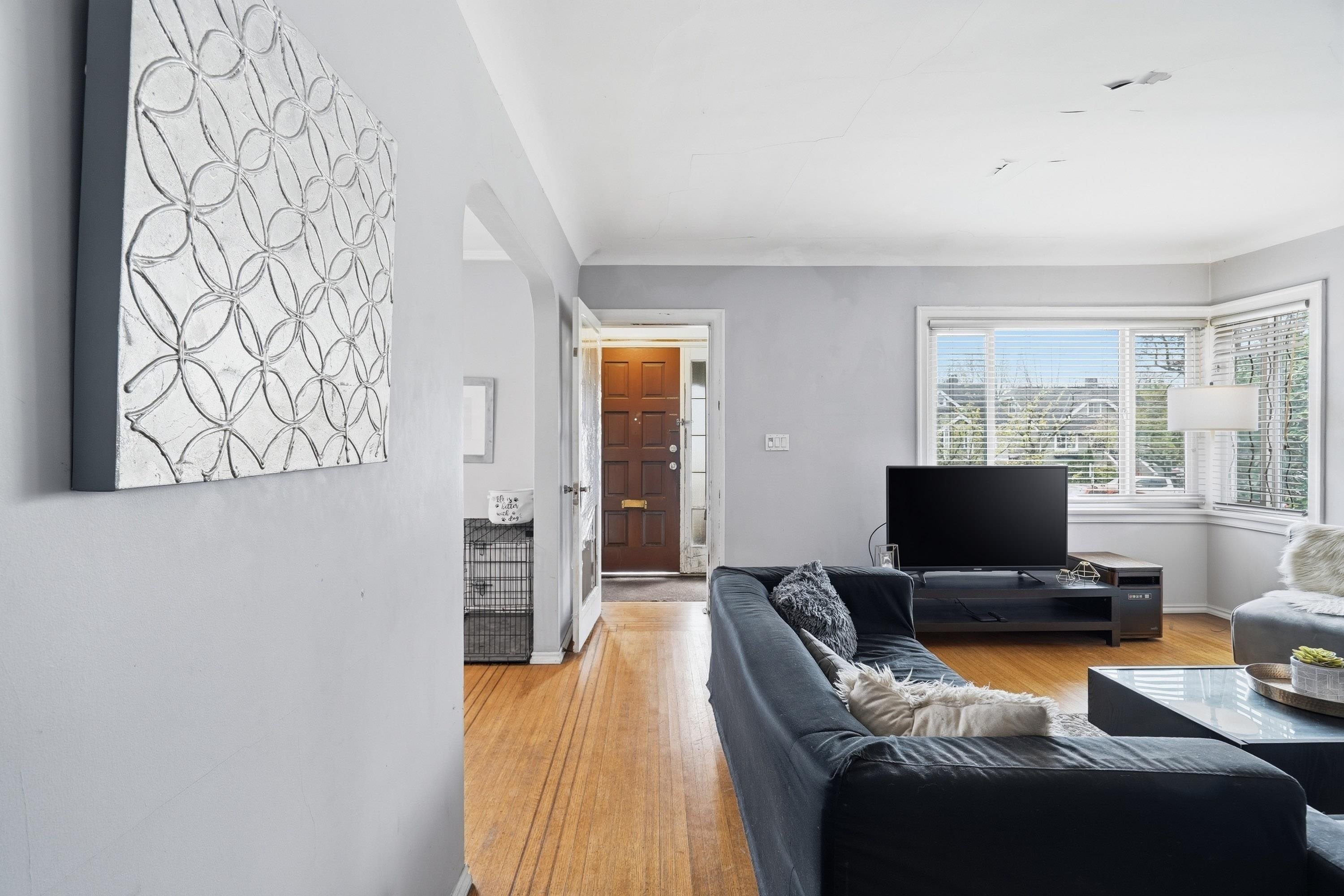 









2349


Pender

Street East,
Vancouver,




BC
V5L 1X7

