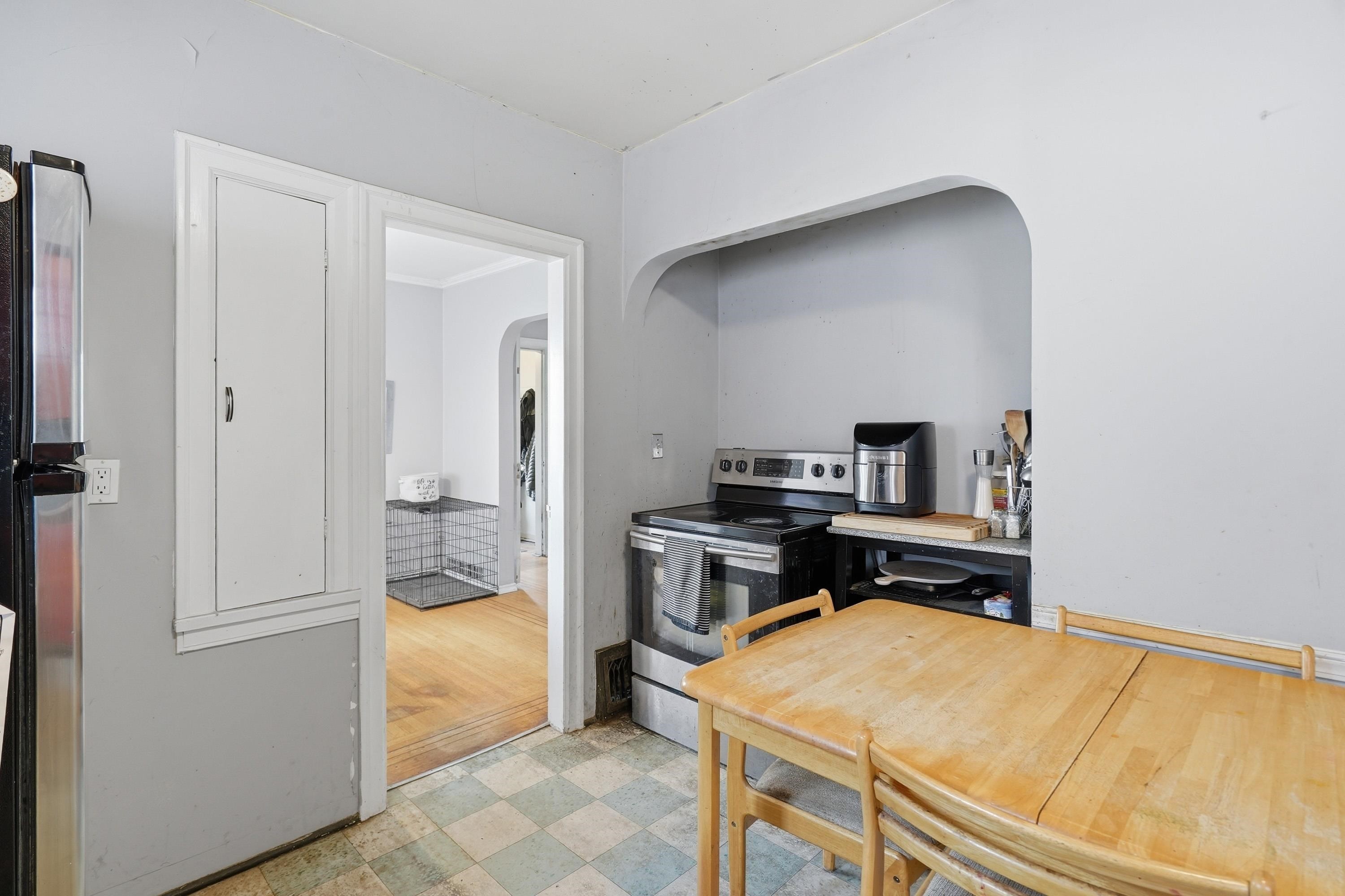









2349


Pender

Street East,
Vancouver,




BC
V5L 1X7

