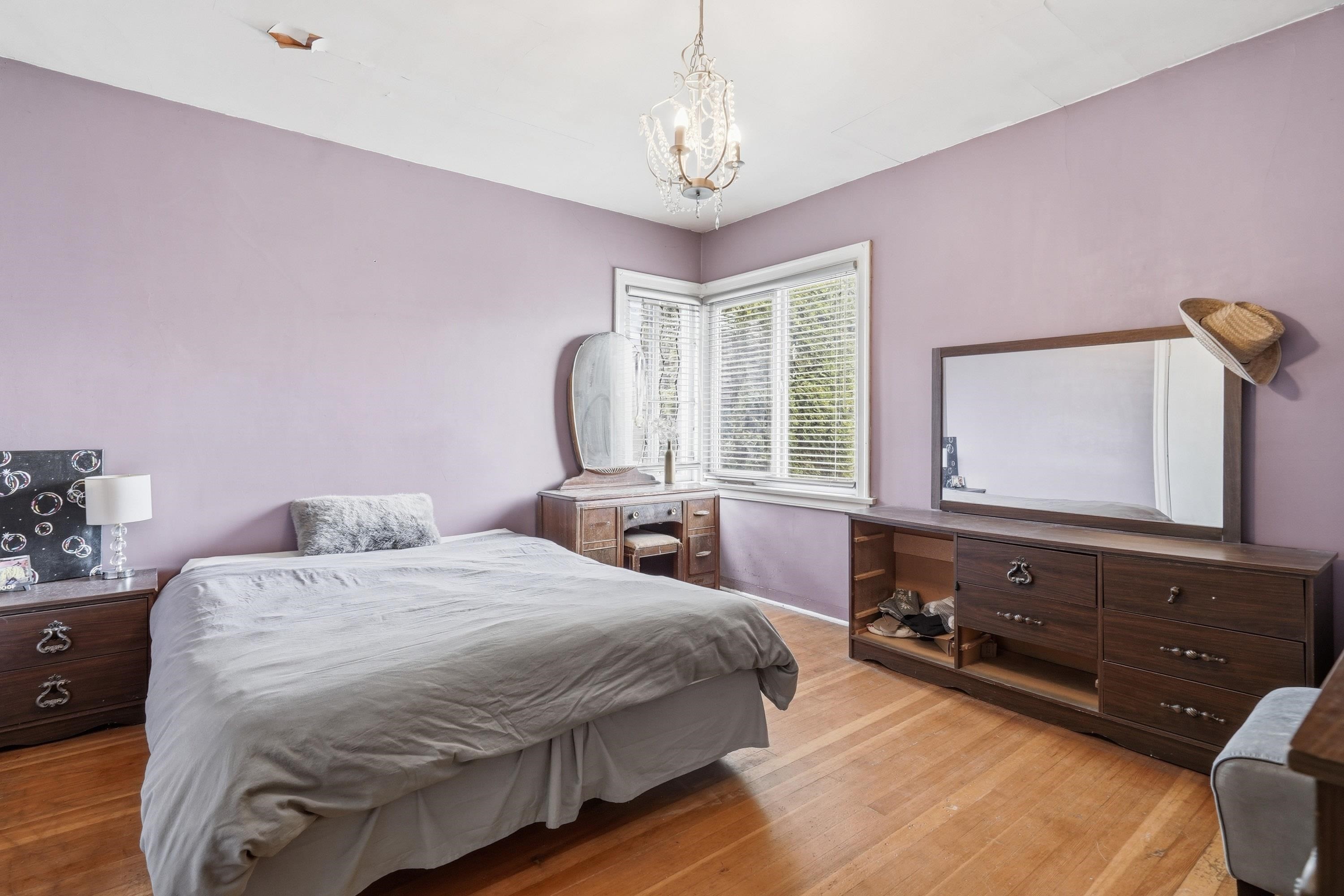 









2349


Pender

Street East,
Vancouver,




BC
V5L 1X7

