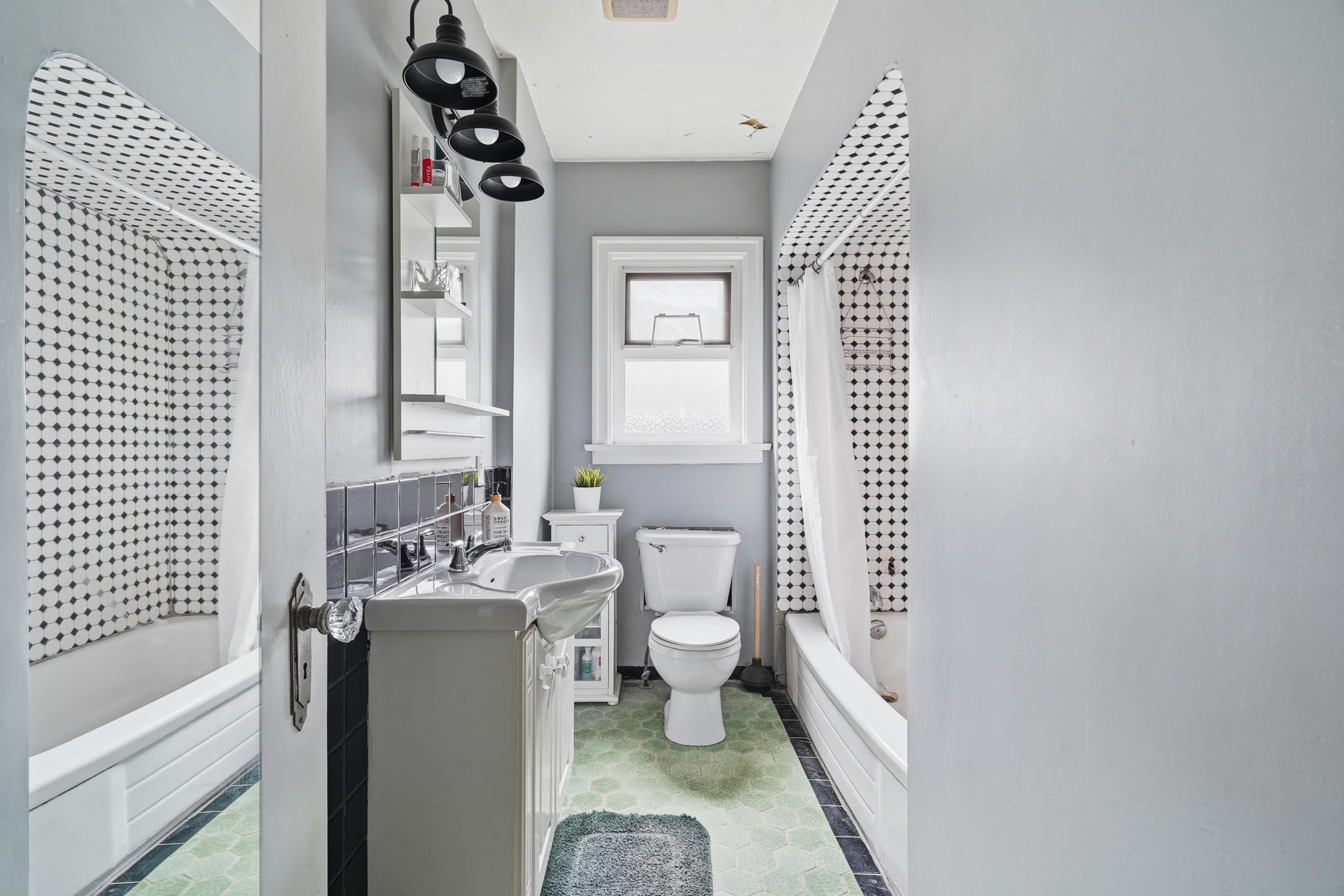 









2349


Pender

Street East,
Vancouver,




BC
V5L 1X7

