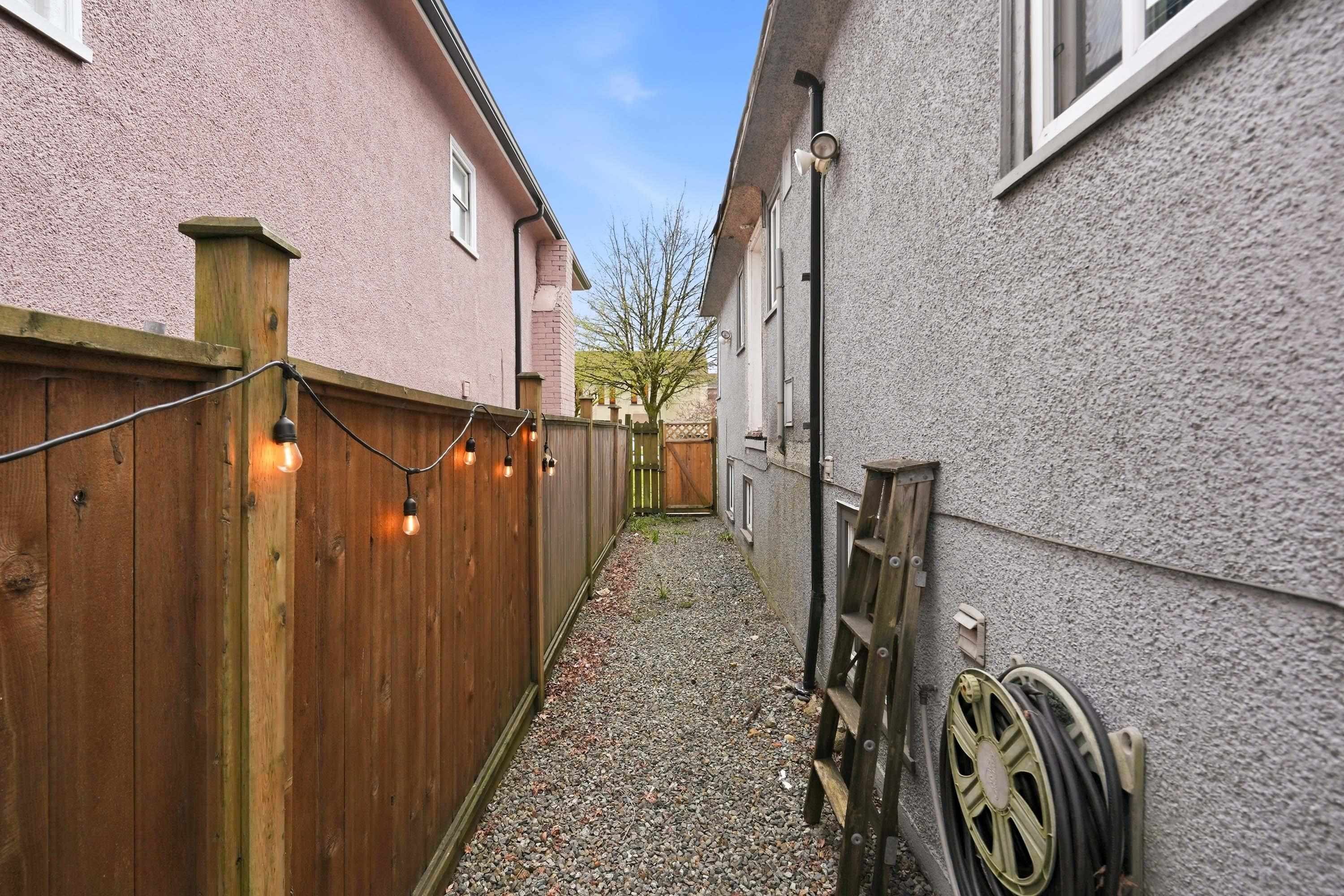 









2349


Pender

Street East,
Vancouver,




BC
V5L 1X7

