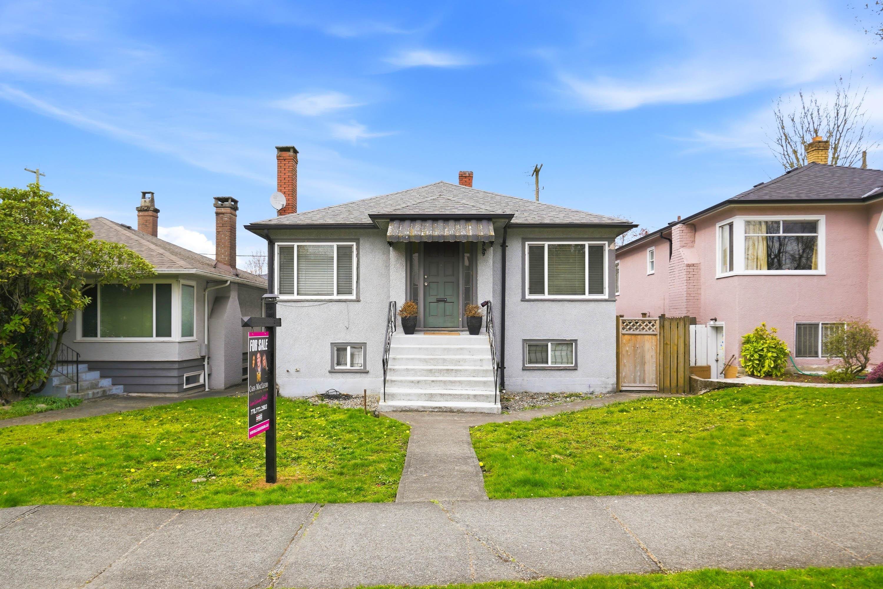 









2349


Pender

Street East,
Vancouver,




BC
V5L 1X7

