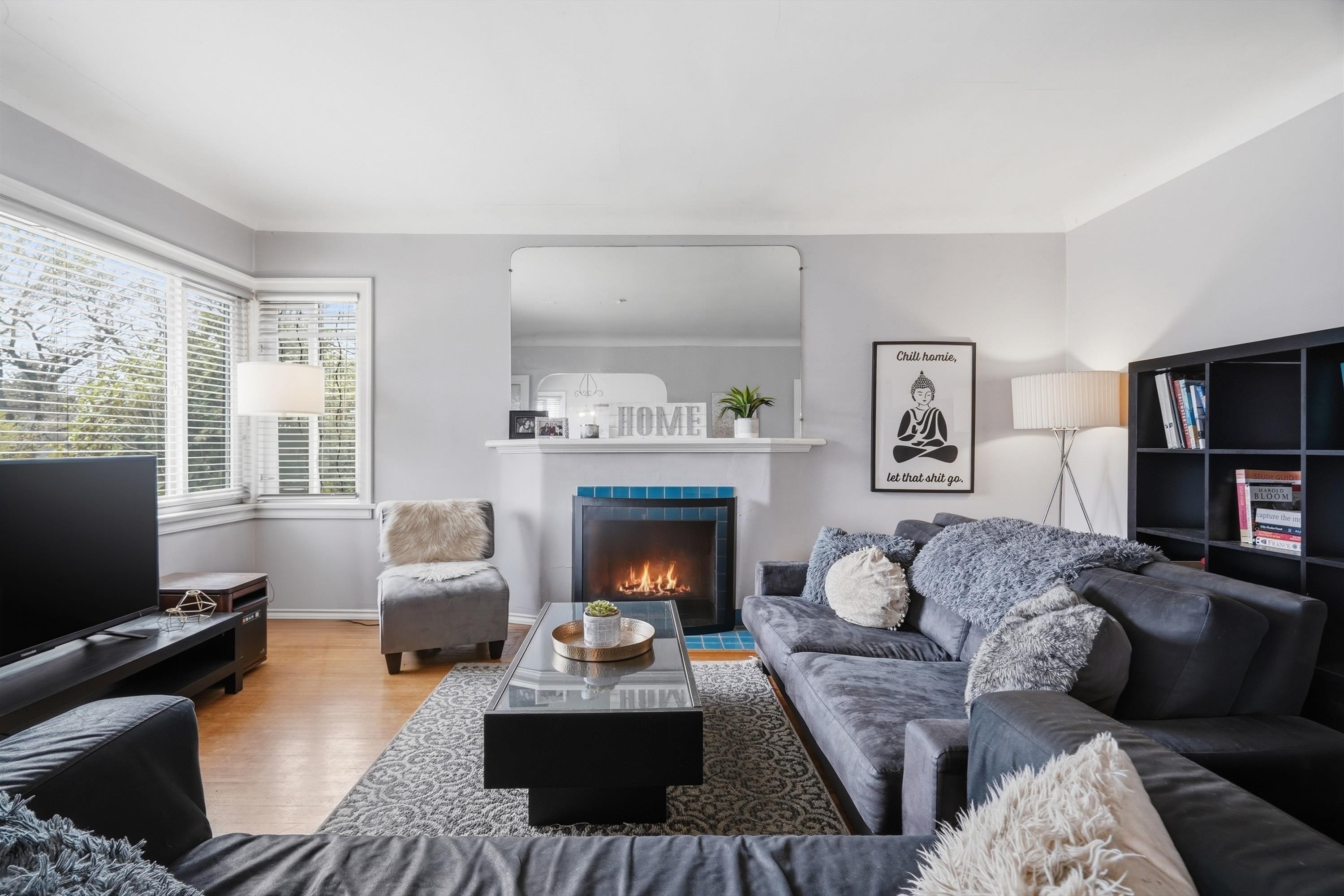 









2349


Pender

Street East,
Vancouver,




BC
V5L 1X7

