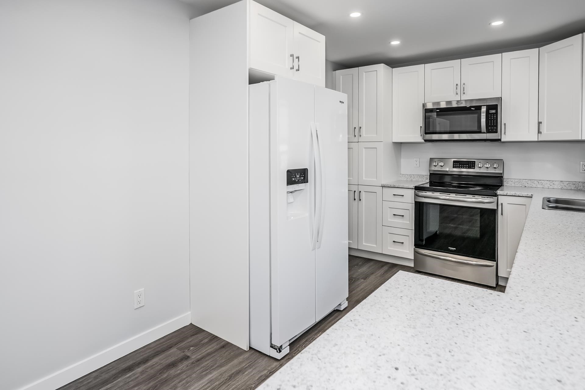 









21555


Dewndey Trunk

Road, 48,
Maple Ridge,




BC
V2X 3G6

