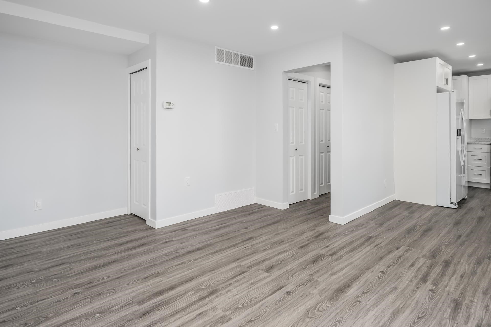 









21555


Dewndey Trunk

Road, 48,
Maple Ridge,




BC
V2X 3G6

