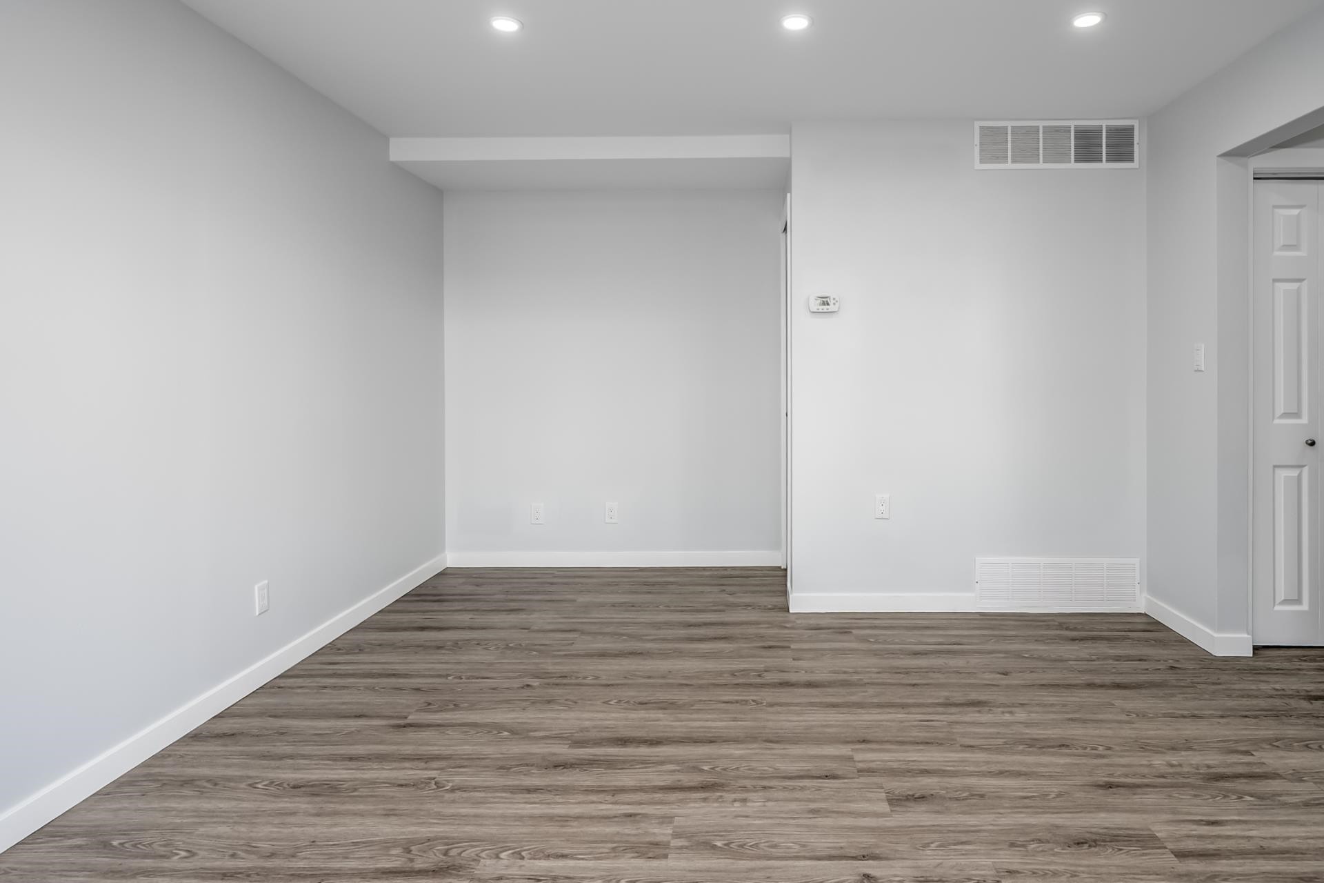 









21555


Dewndey Trunk

Road, 48,
Maple Ridge,




BC
V2X 3G6

