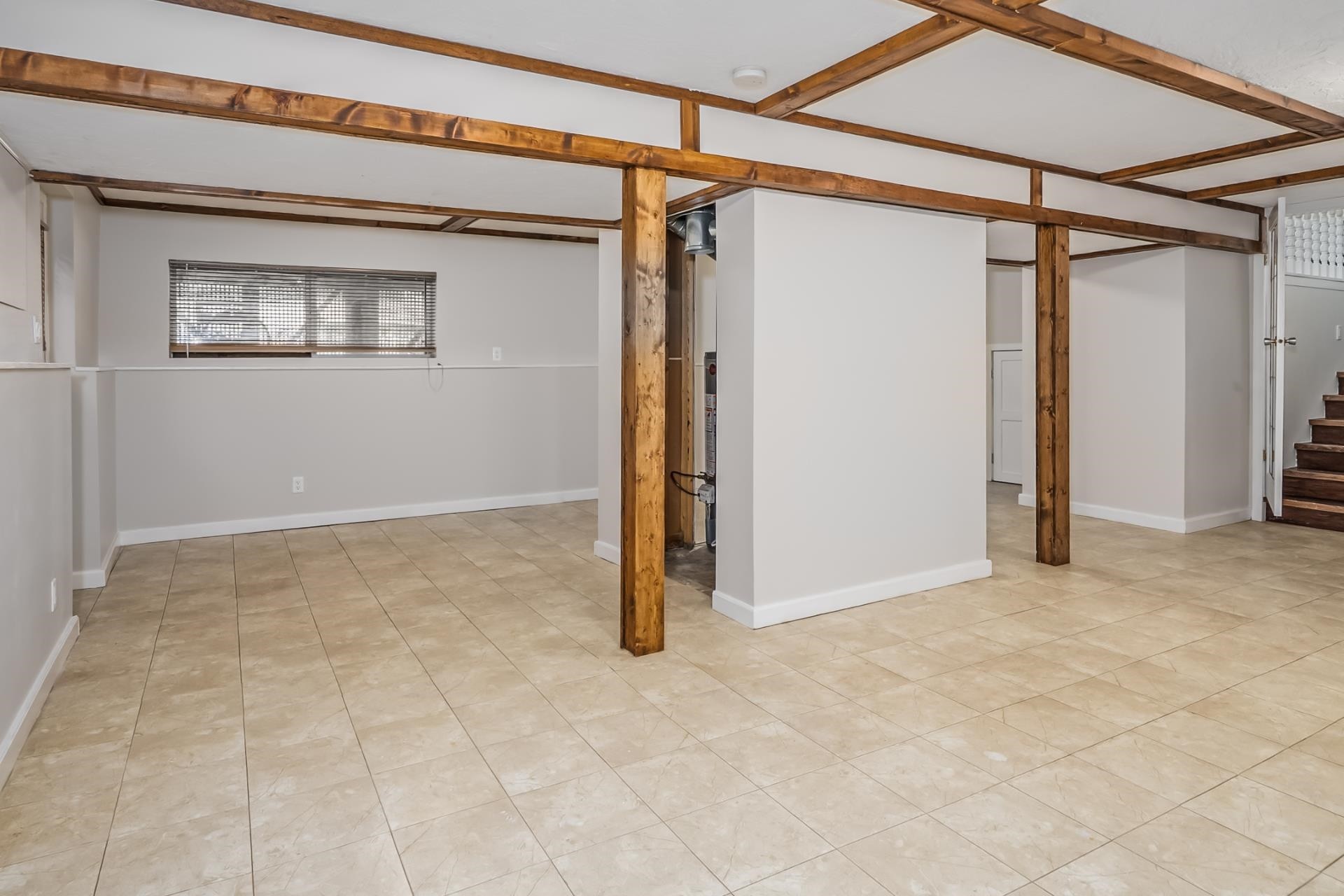 









21395


Exeter

Avenue,
Maple Ridge,




BC
V4R 2J2

