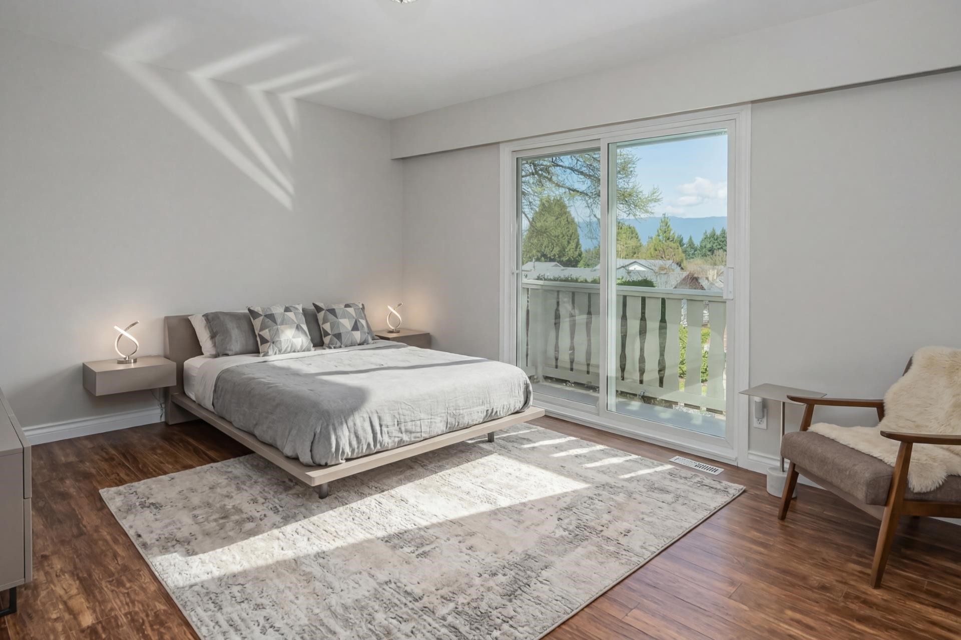









21395


Exeter

Avenue,
Maple Ridge,




BC
V4R 2J2

