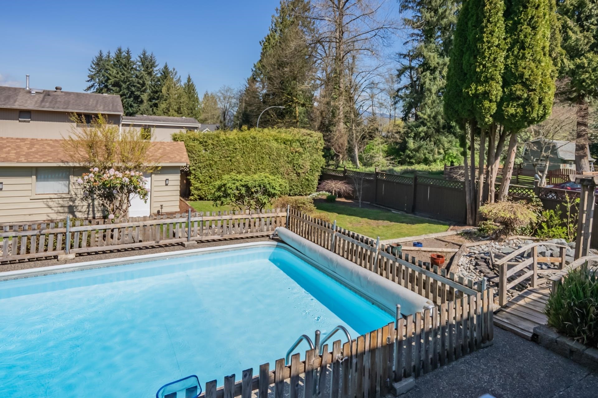 









21395


Exeter

Avenue,
Maple Ridge,




BC
V4R 2J2

