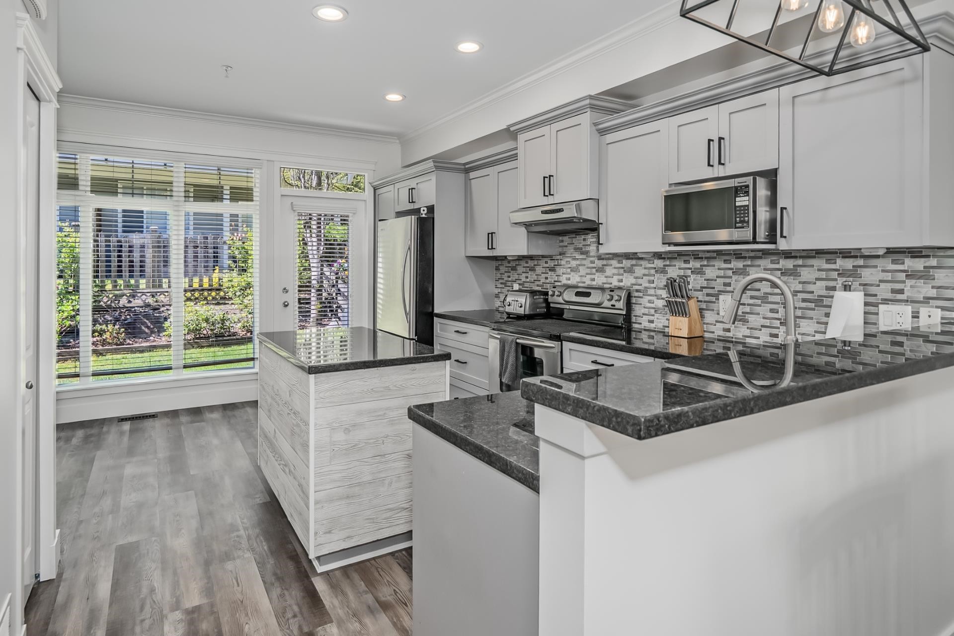 









11282


Cottonwood

Drive, 43,
Maple Ridge,




BC
V2X 8W8

