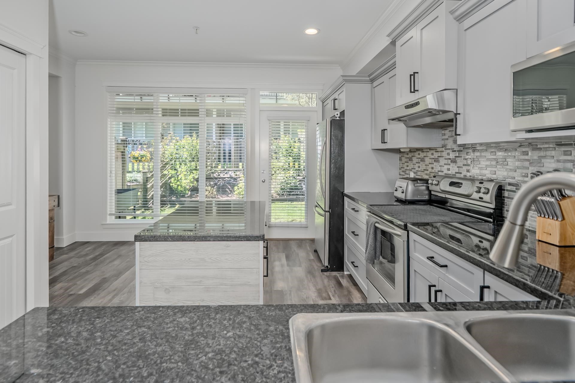 









11282


Cottonwood

Drive, 43,
Maple Ridge,




BC
V2X 8W8

